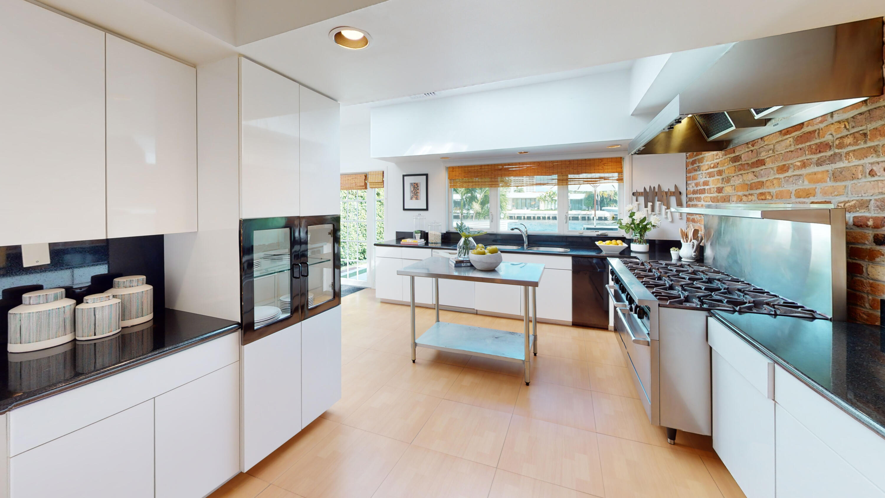 Royal Palm Yacht & Countr - Residential