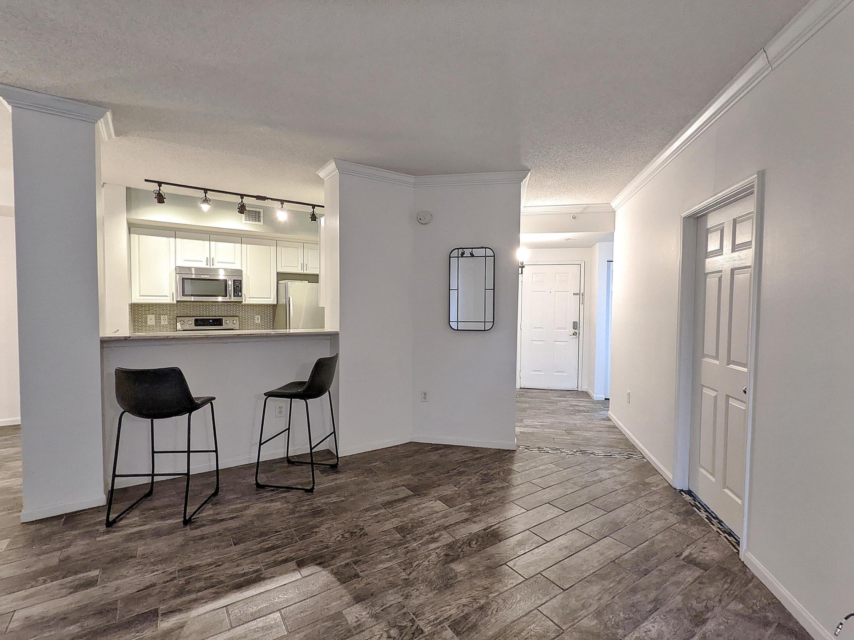 630 S SAPODILLA Avenue 308