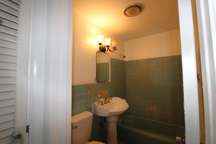 RIVIERA BEACH HEIGHTS ADD - Residential