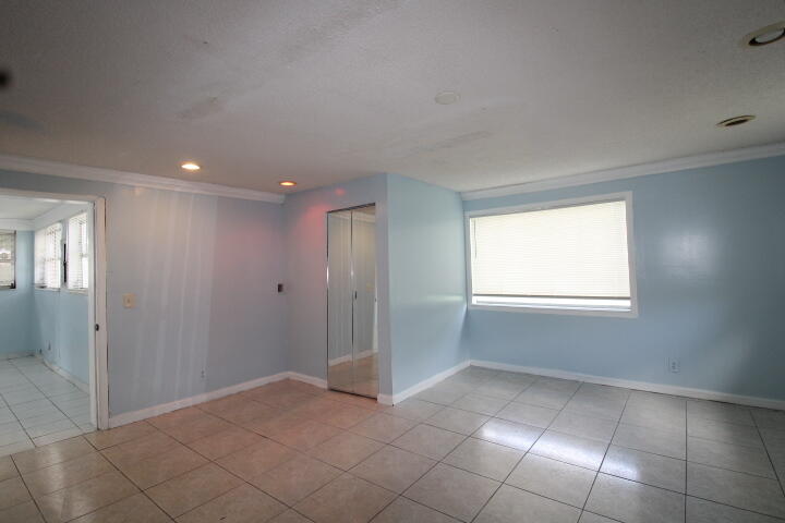 RIVIERA BEACH HEIGHTS ADD 3 - Residential