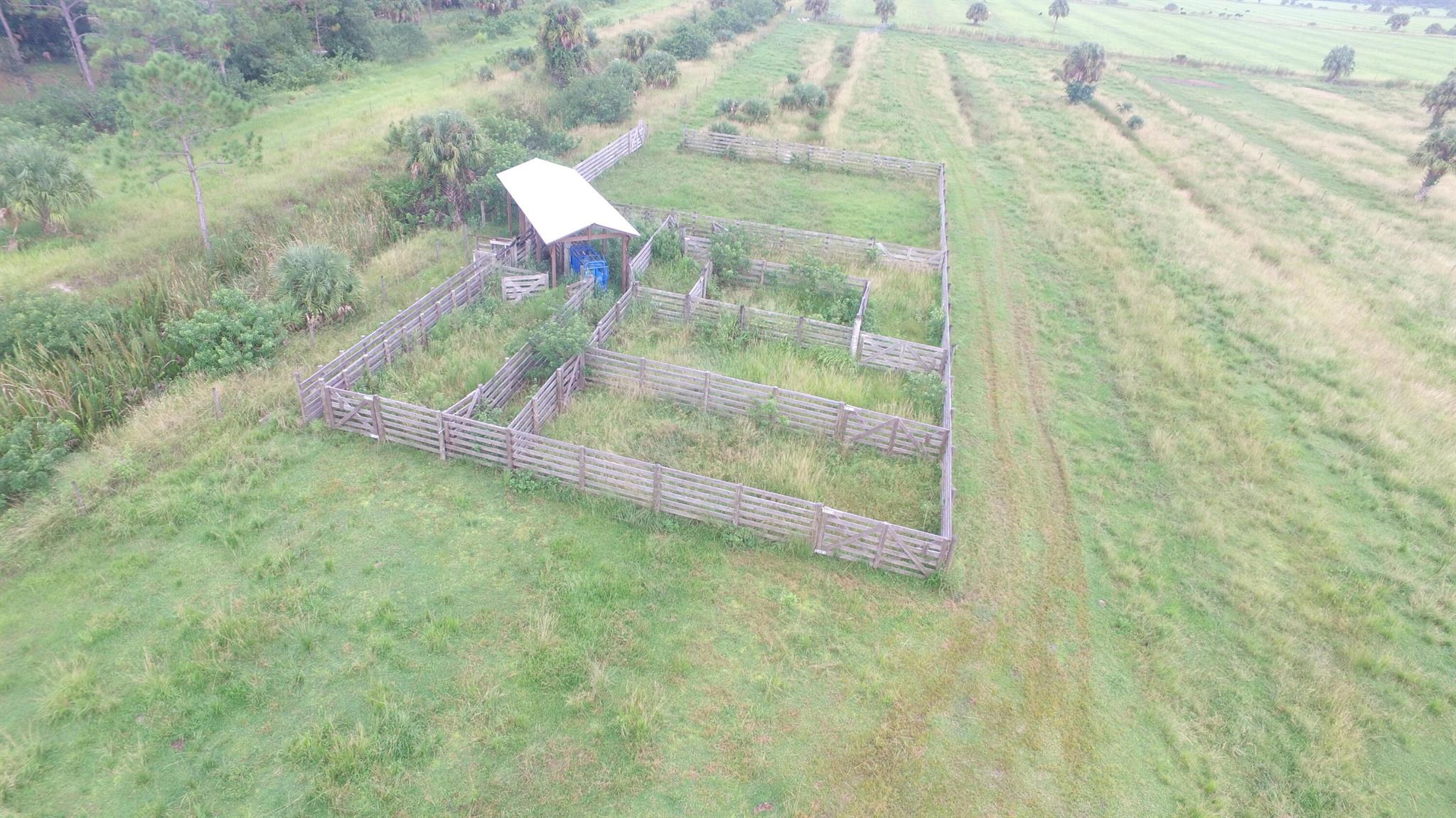 METES AND BOUNDS - Land