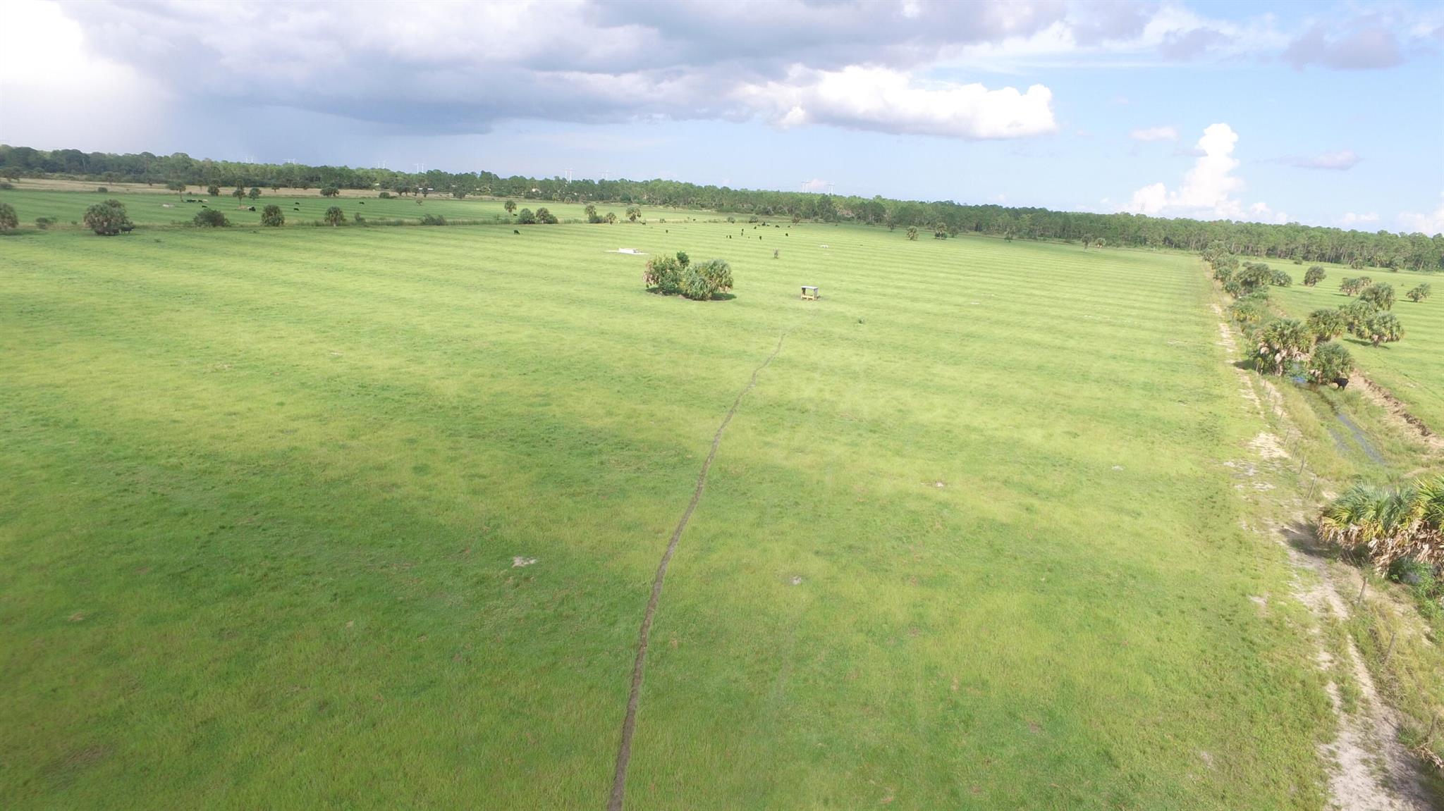 METES AND BOUNDS - Land