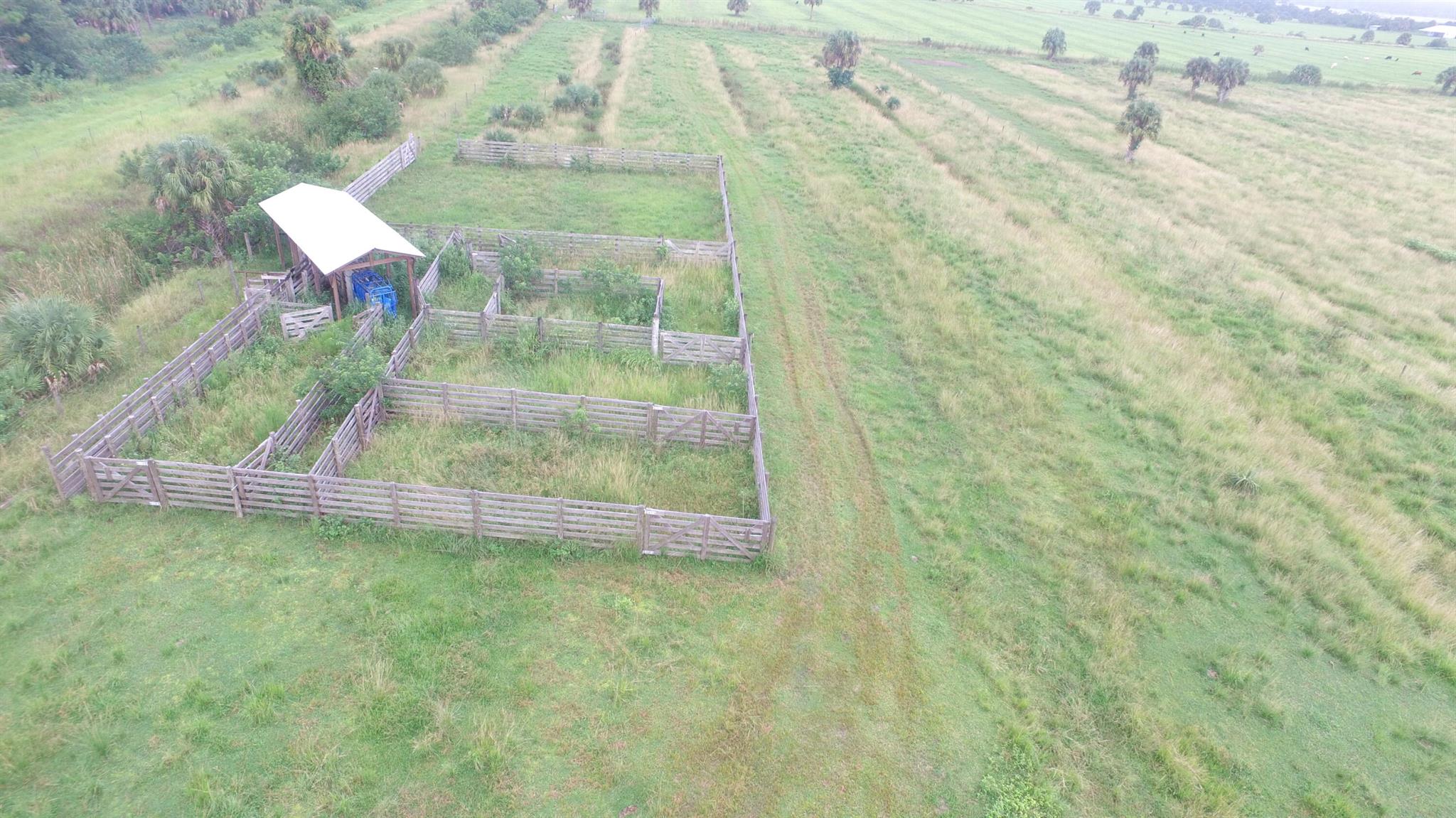 METES AND BOUNDS - Land