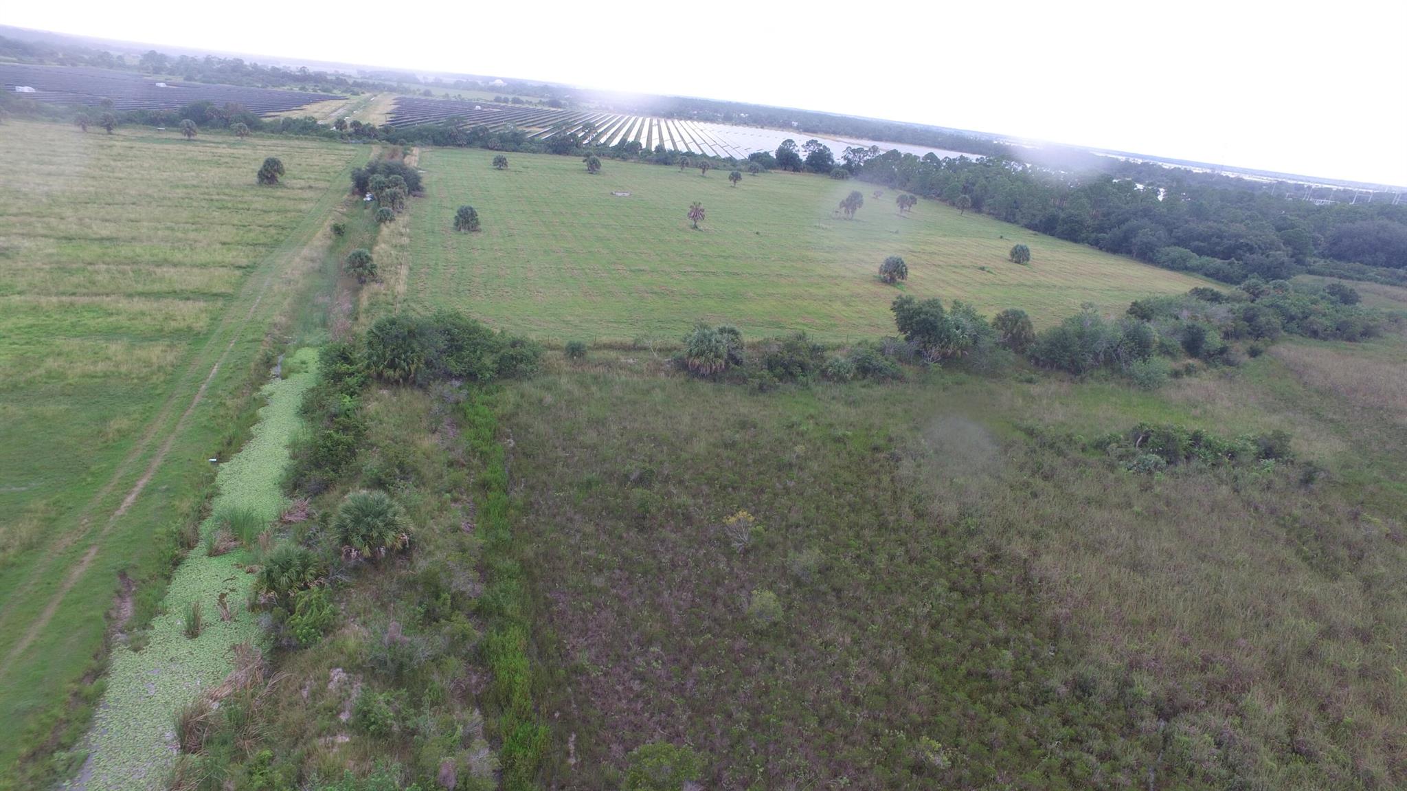 METES AND BOUNDS - Land