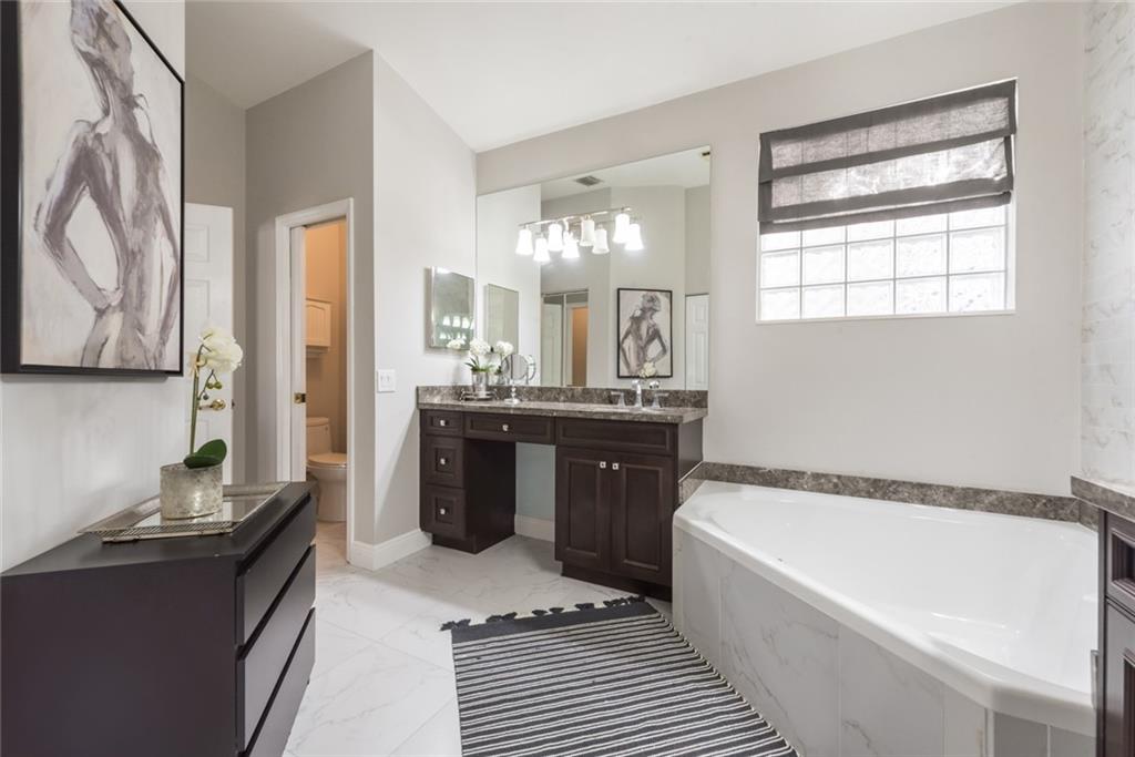 Lennox Isles - Residential