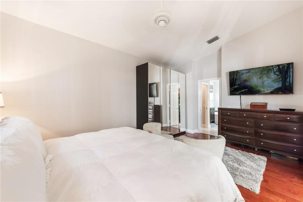 Lennox Isles - Residential