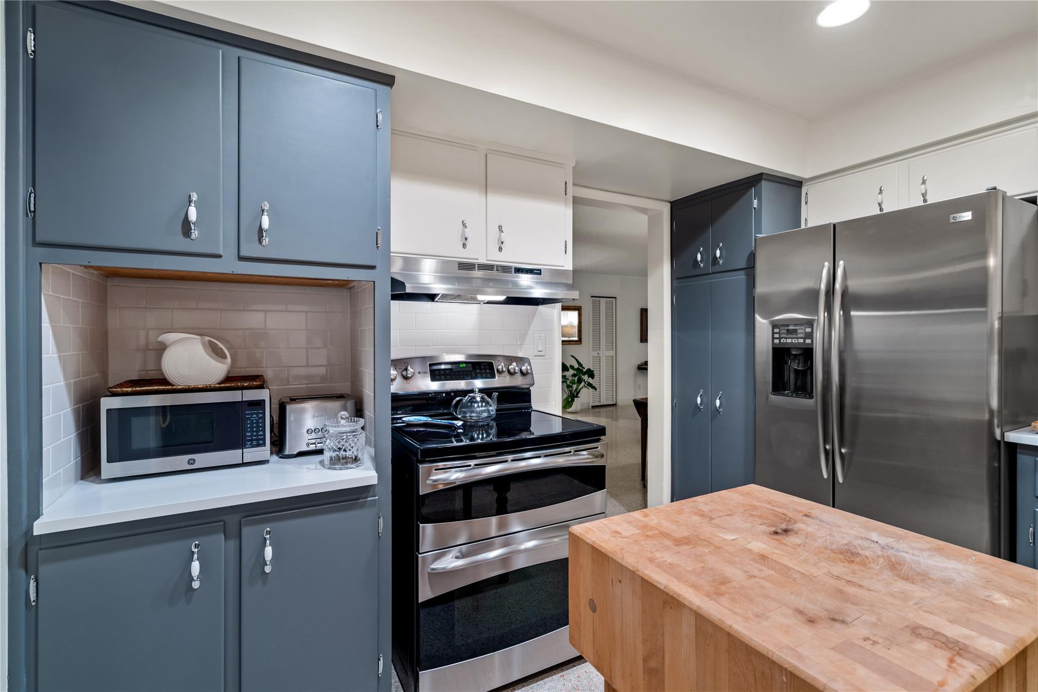 Las Olas - Victoria Isles - Residential