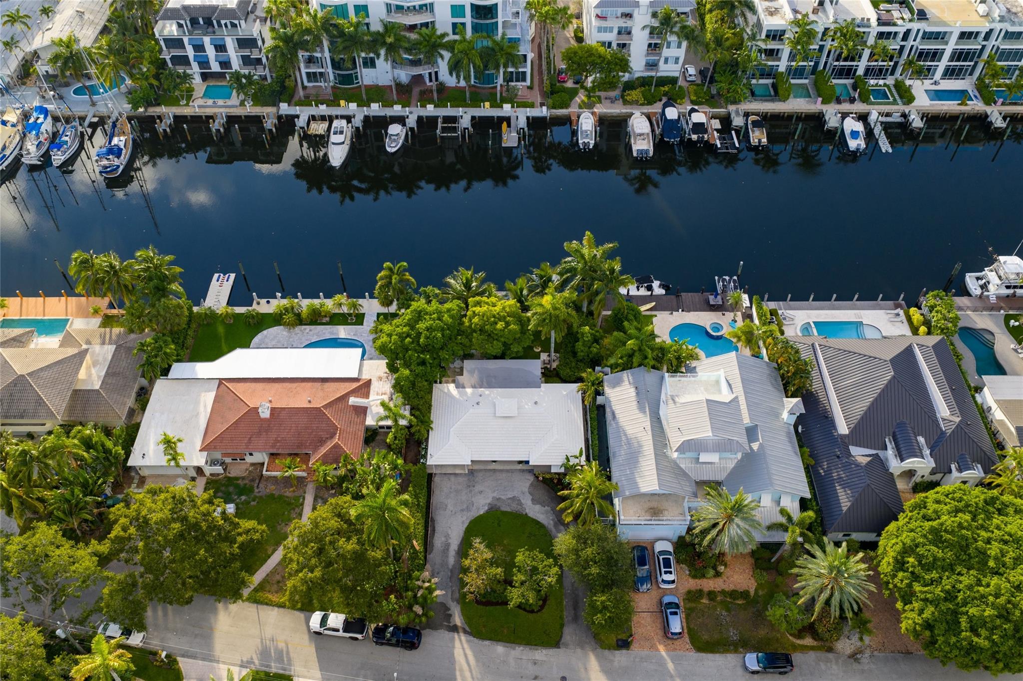 Las Olas - Victoria Isles - Residential