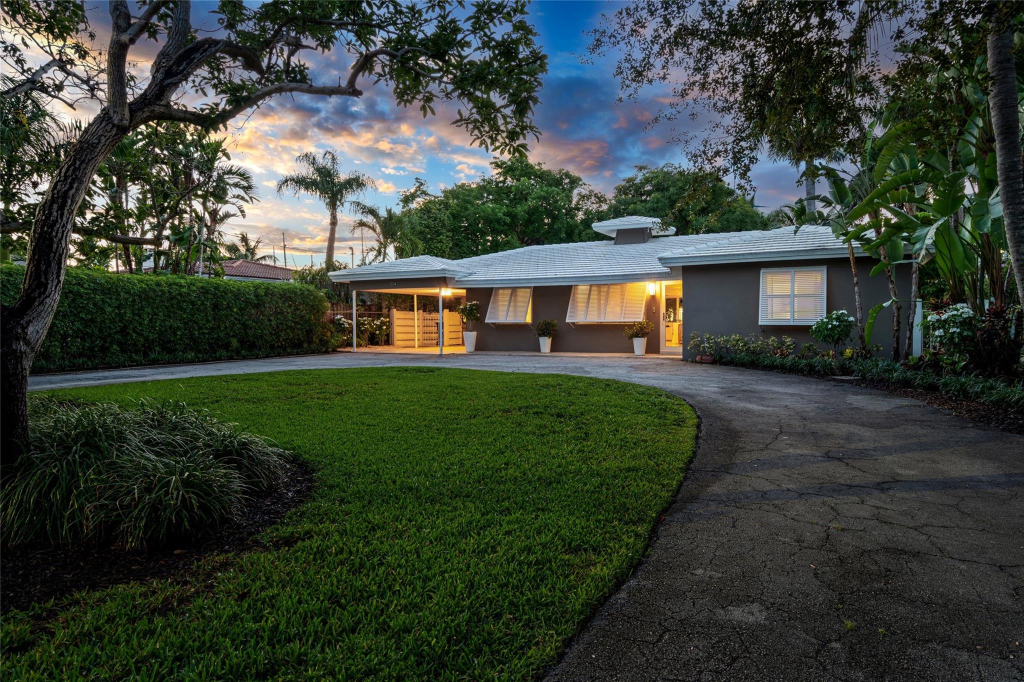 224 N Gordon Rd