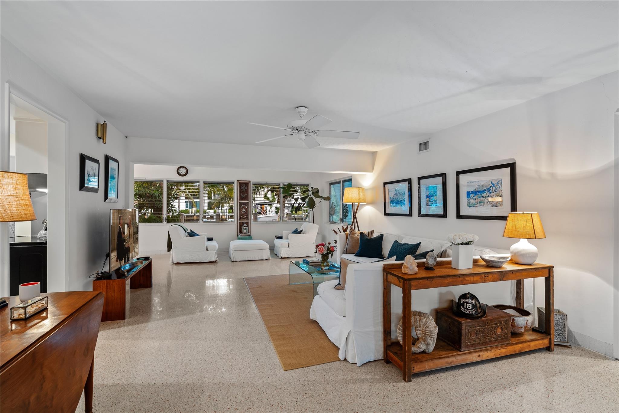 Las Olas - Victoria Isles - Residential