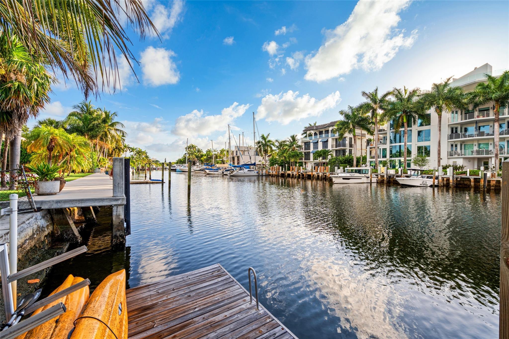 Las Olas - Victoria Isles - Residential