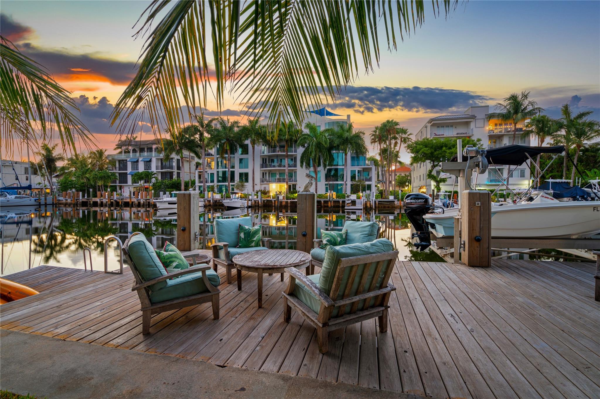 Las Olas - Victoria Isles - Residential