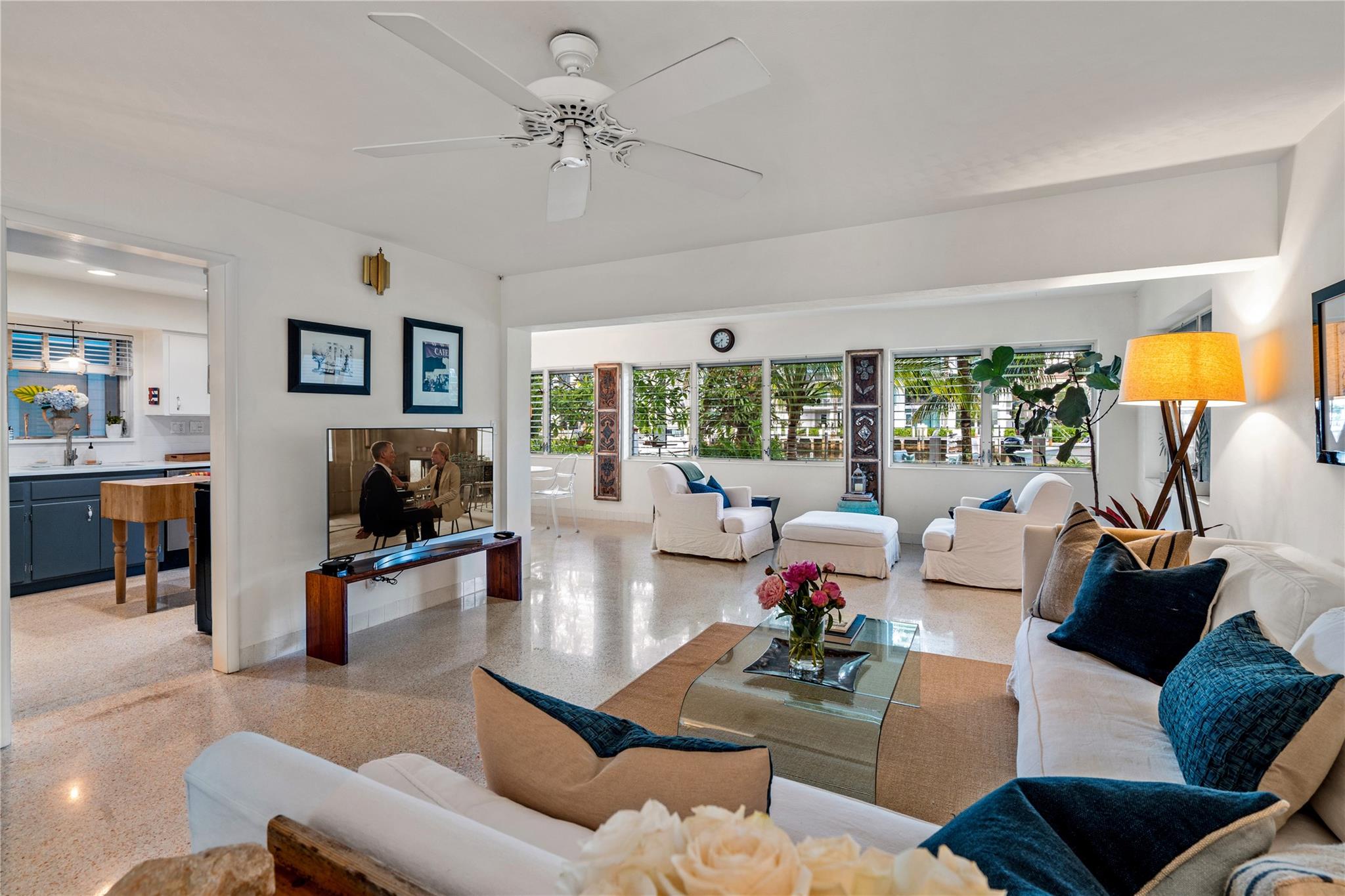 Las Olas - Victoria Isles - Residential