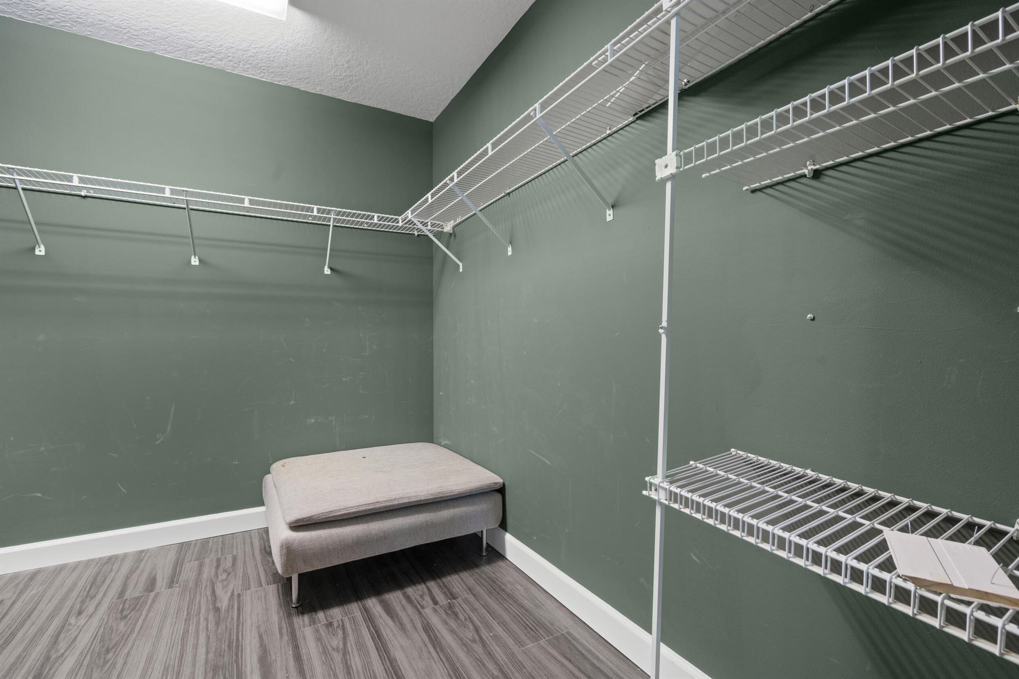 KINGS ISLE PHASE IIC - Residential Lease