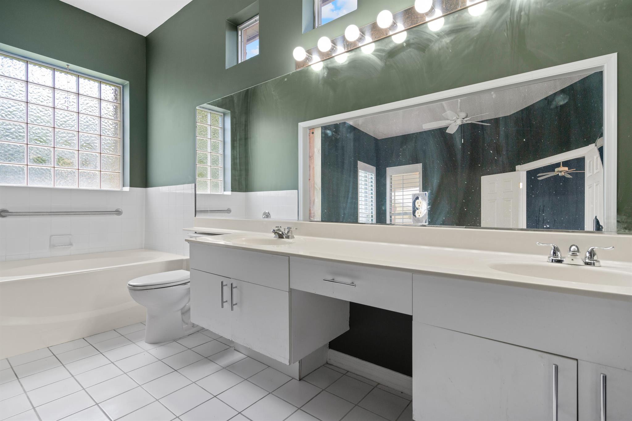 KINGS ISLE PHASE IIC - Residential Lease