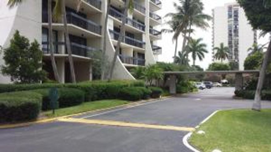 Lands of the President Country Club, play golf without membership dues! Right next to the new Palm Beach Outlet Mall and only 5 minutes to CityPlace. This beautiful unit has just been completely renovated. On the 18th floor with breathtaking view of the golf course, downtown West Palm Beach and the ocean on the horizon! This unit boasts a contemporary kitchen with all new appliances and a covered parking space. The building as all of the amenities including a concierge, pool, tennis courts and much more. The clubhouse restaurant is located right next to the building. The building hallways are in the process of being completely renovated. Must see to appreciate! County club living at it's finest!