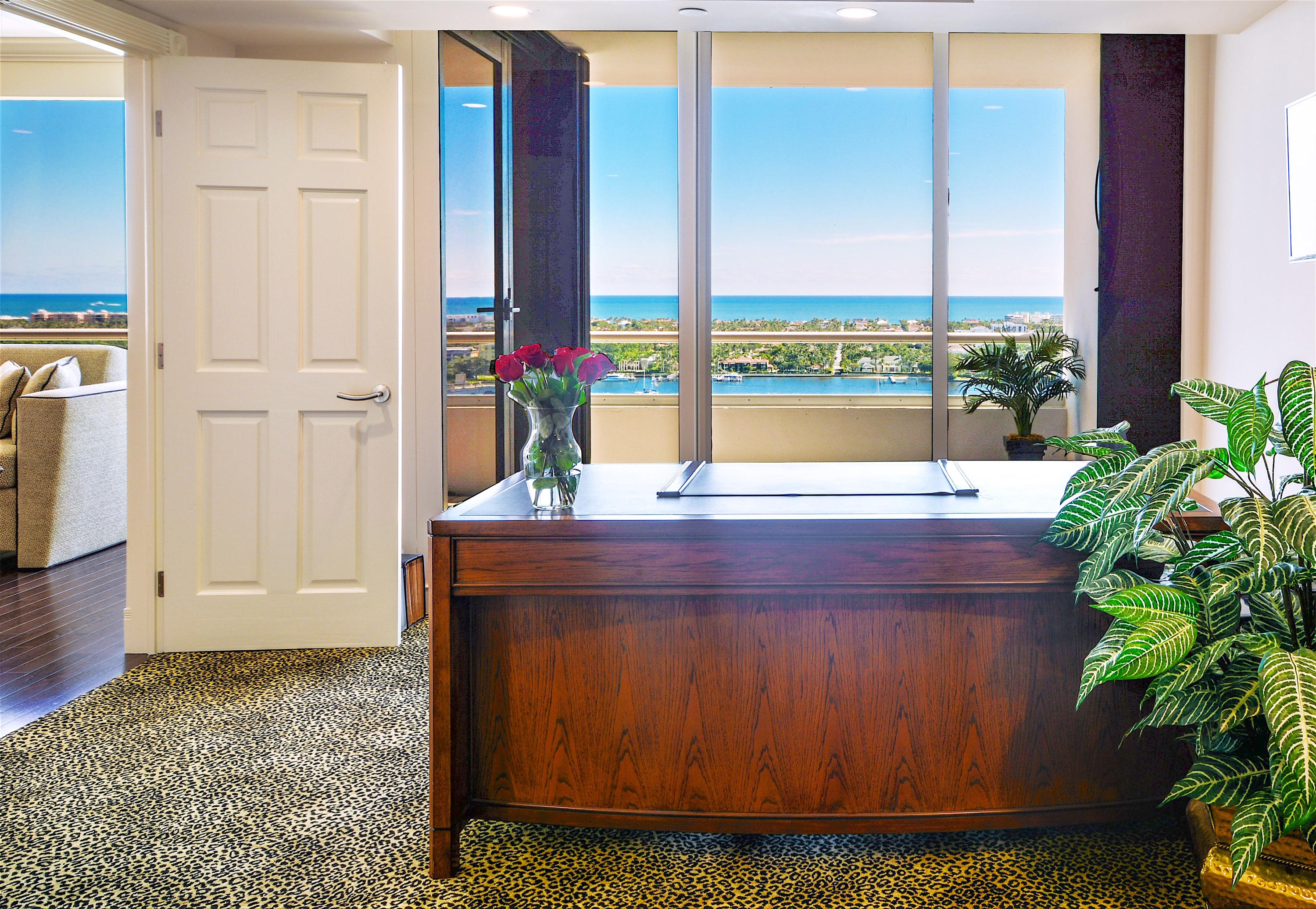 TRUMP PLAZA OF THE PALM B - Residential