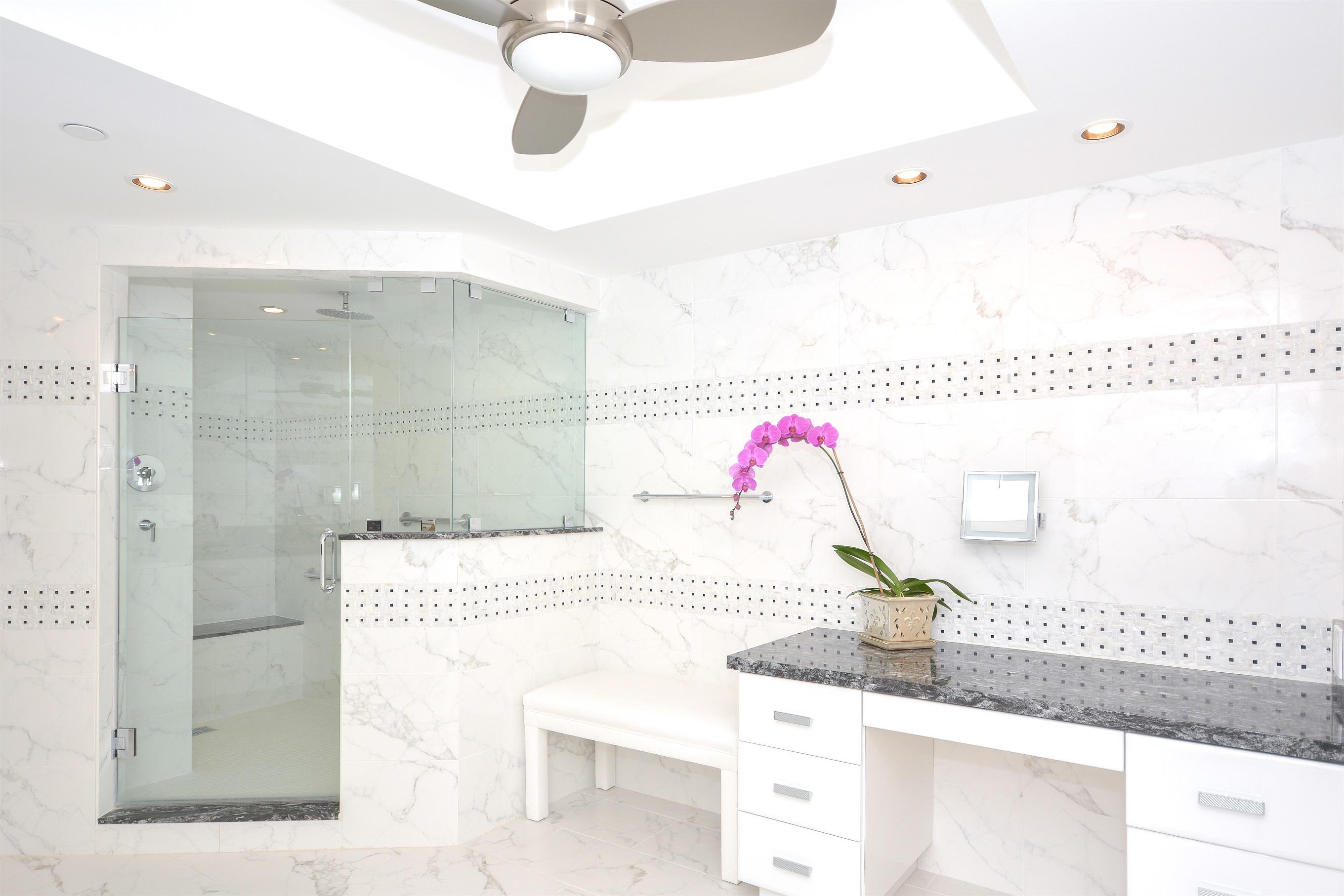 TRUMP PLAZA OF THE PALM B - Residential