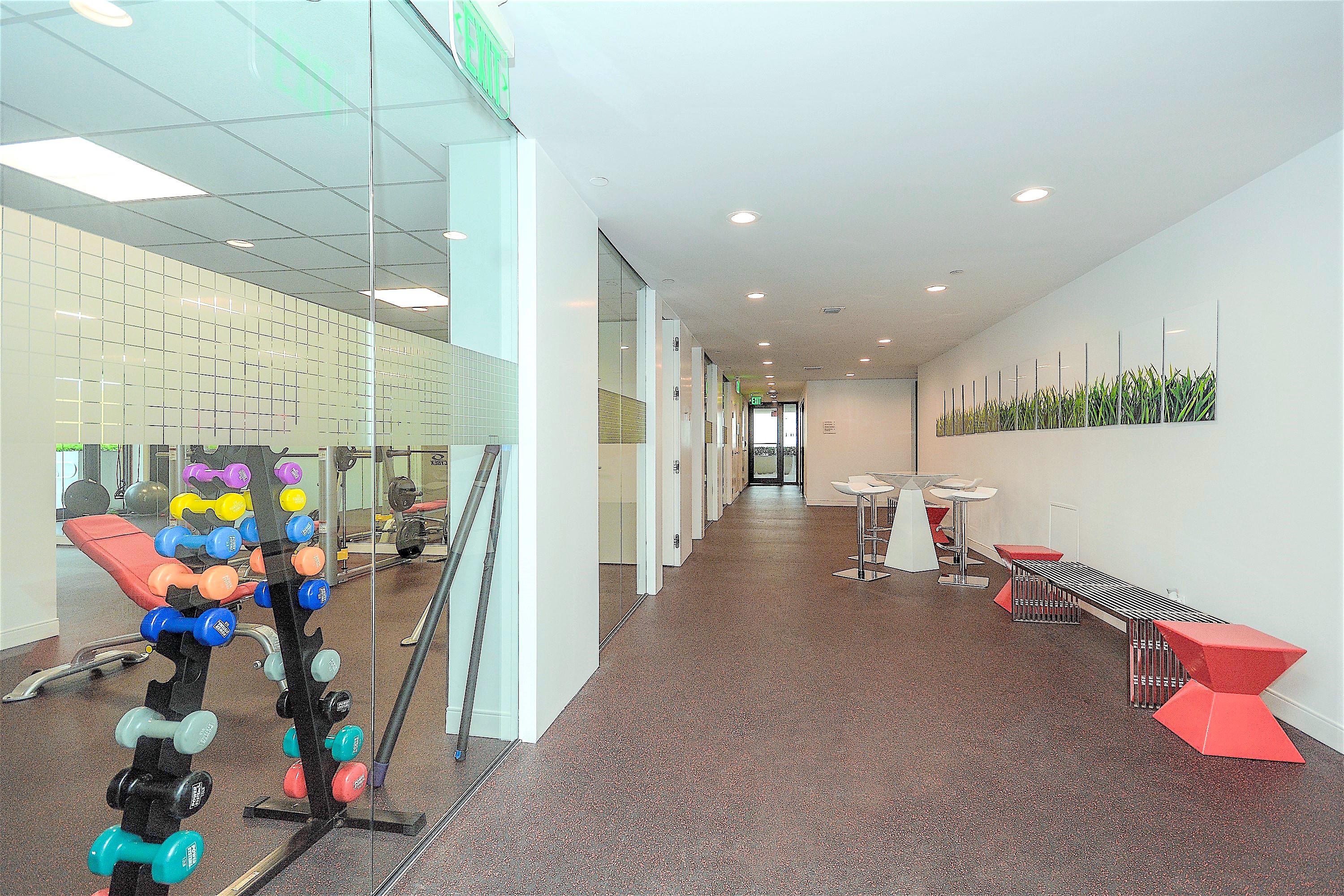 TRUMP PLAZA OF THE PALM B - Residential