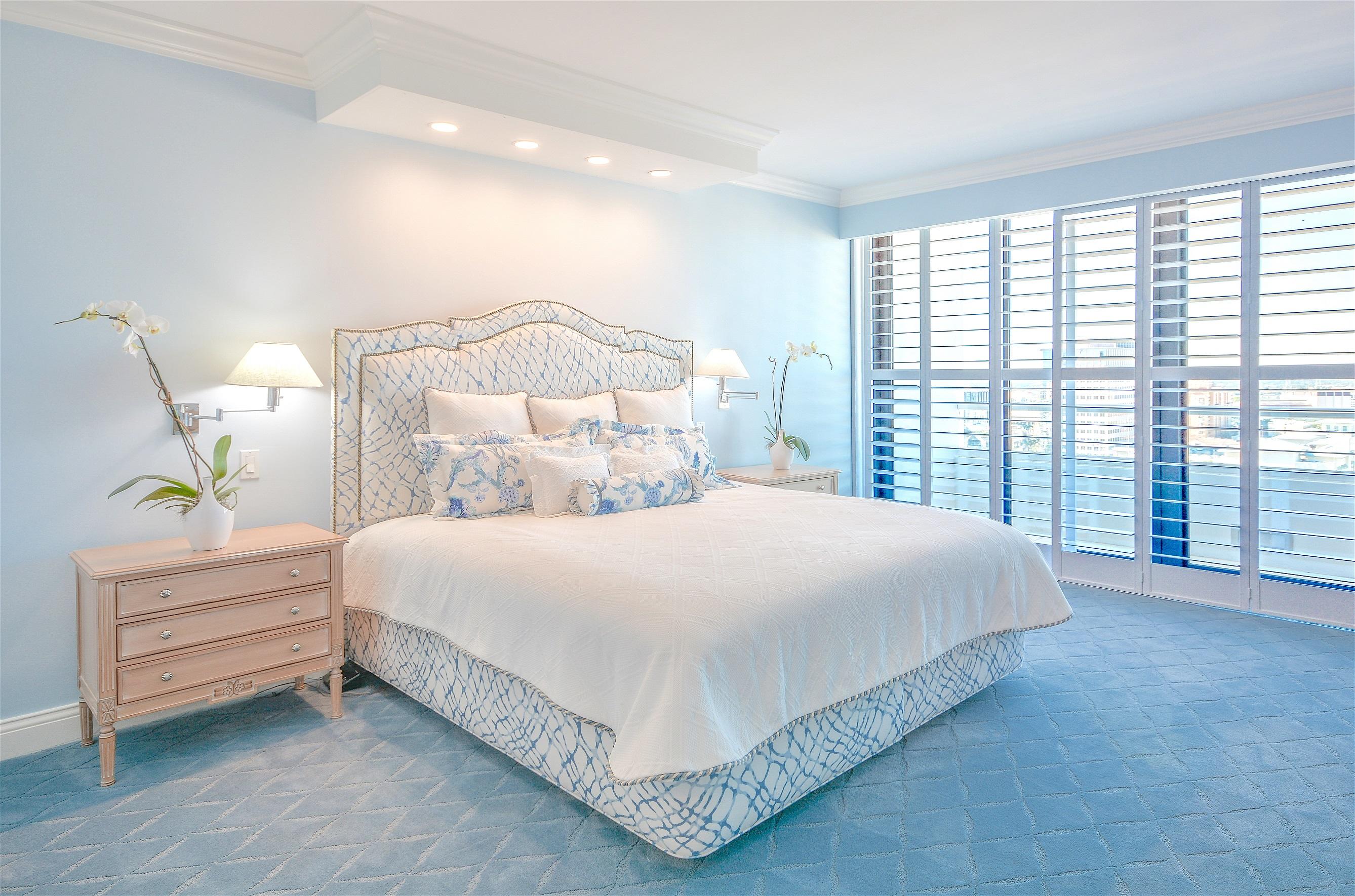 TRUMP PLAZA OF THE PALM B - Residential