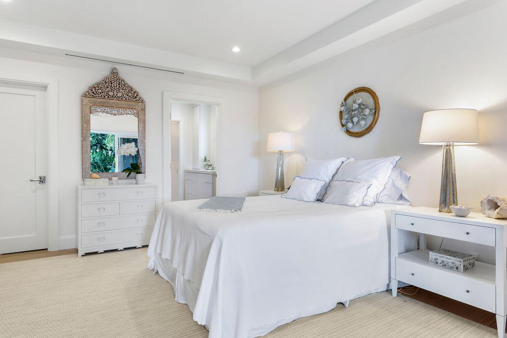 THREE HUNDRED OCEAN BLVD - Residential