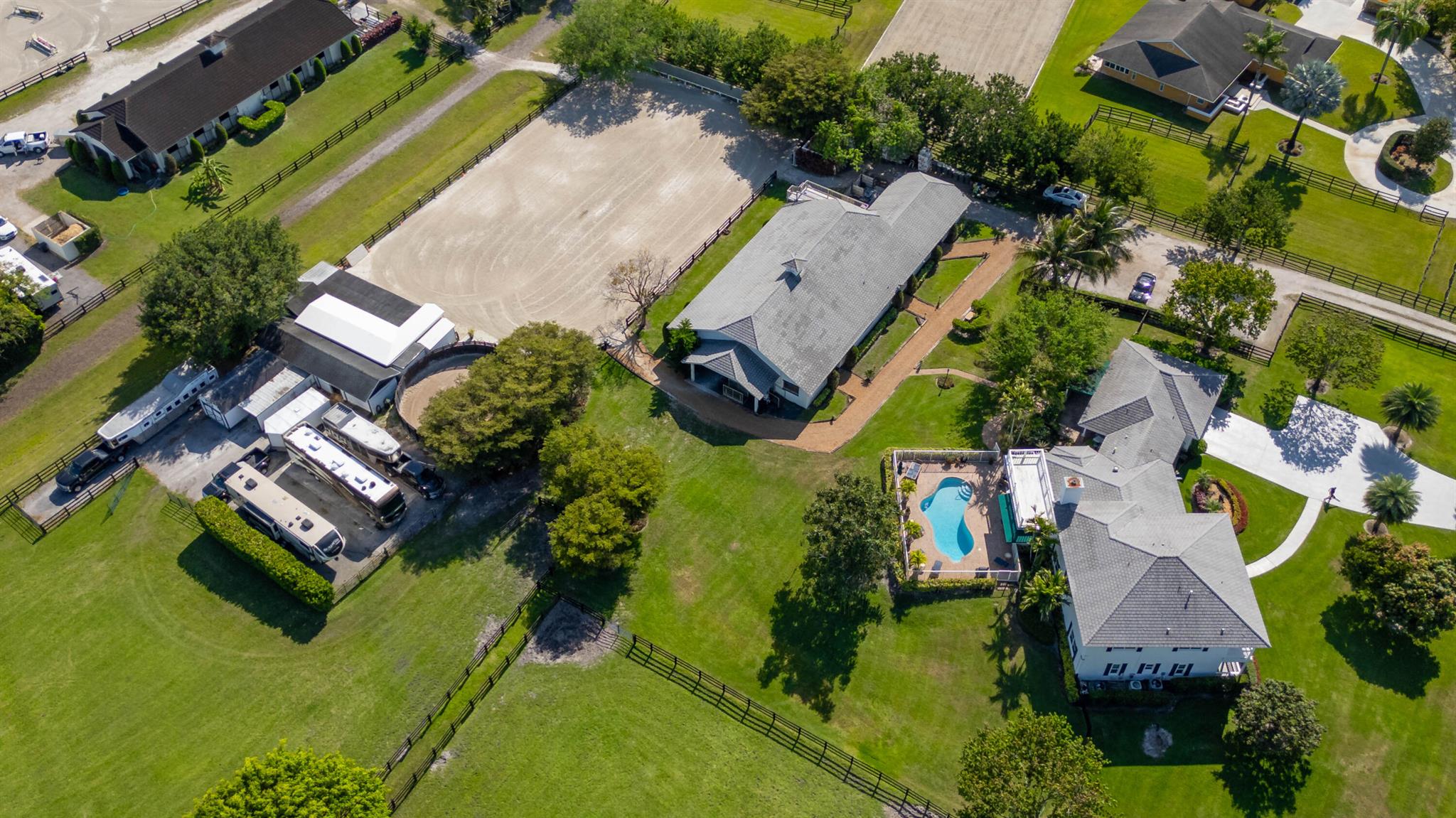 SADDLE TRAIL PARK OF WELL - Residential