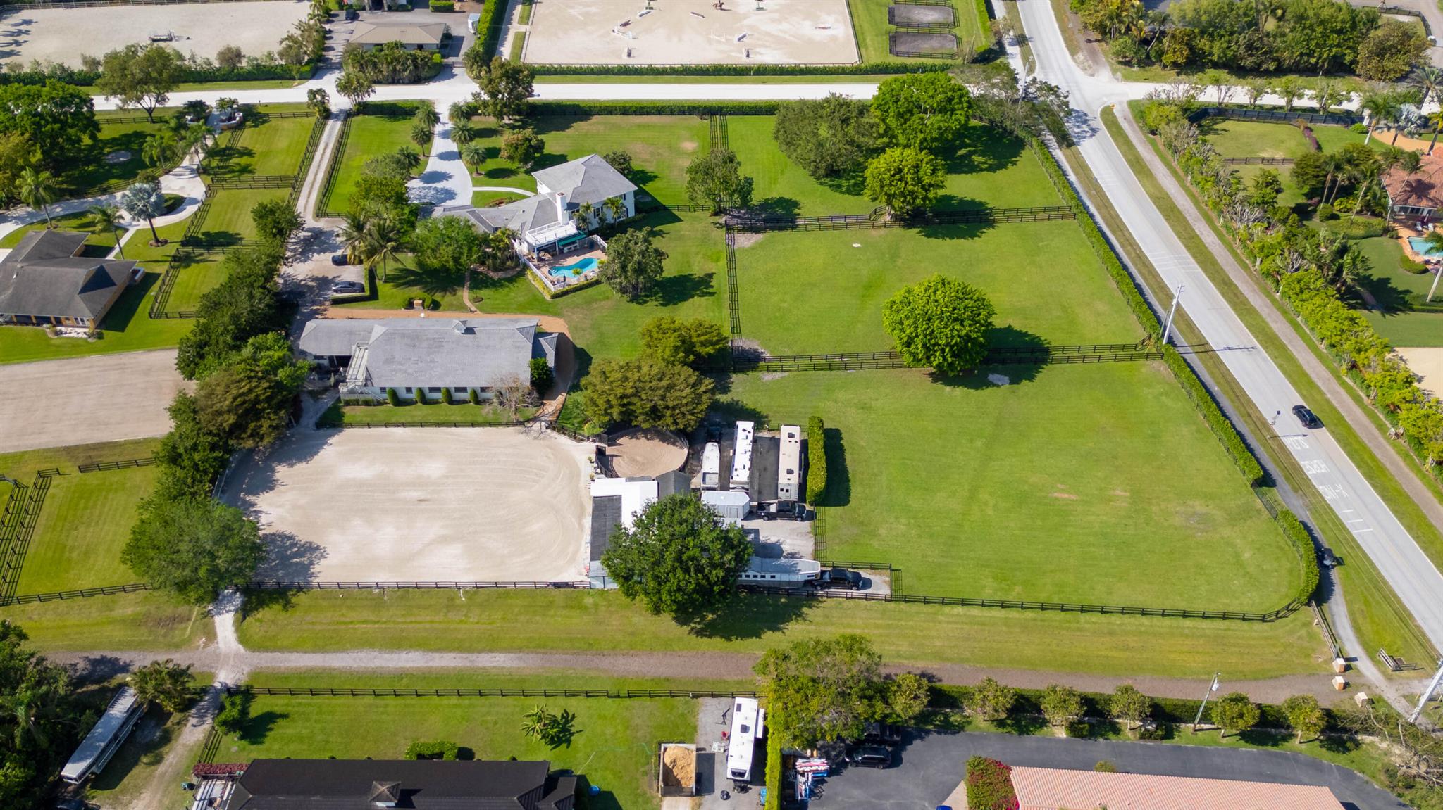 SADDLE TRAIL PARK OF WELL - Residential