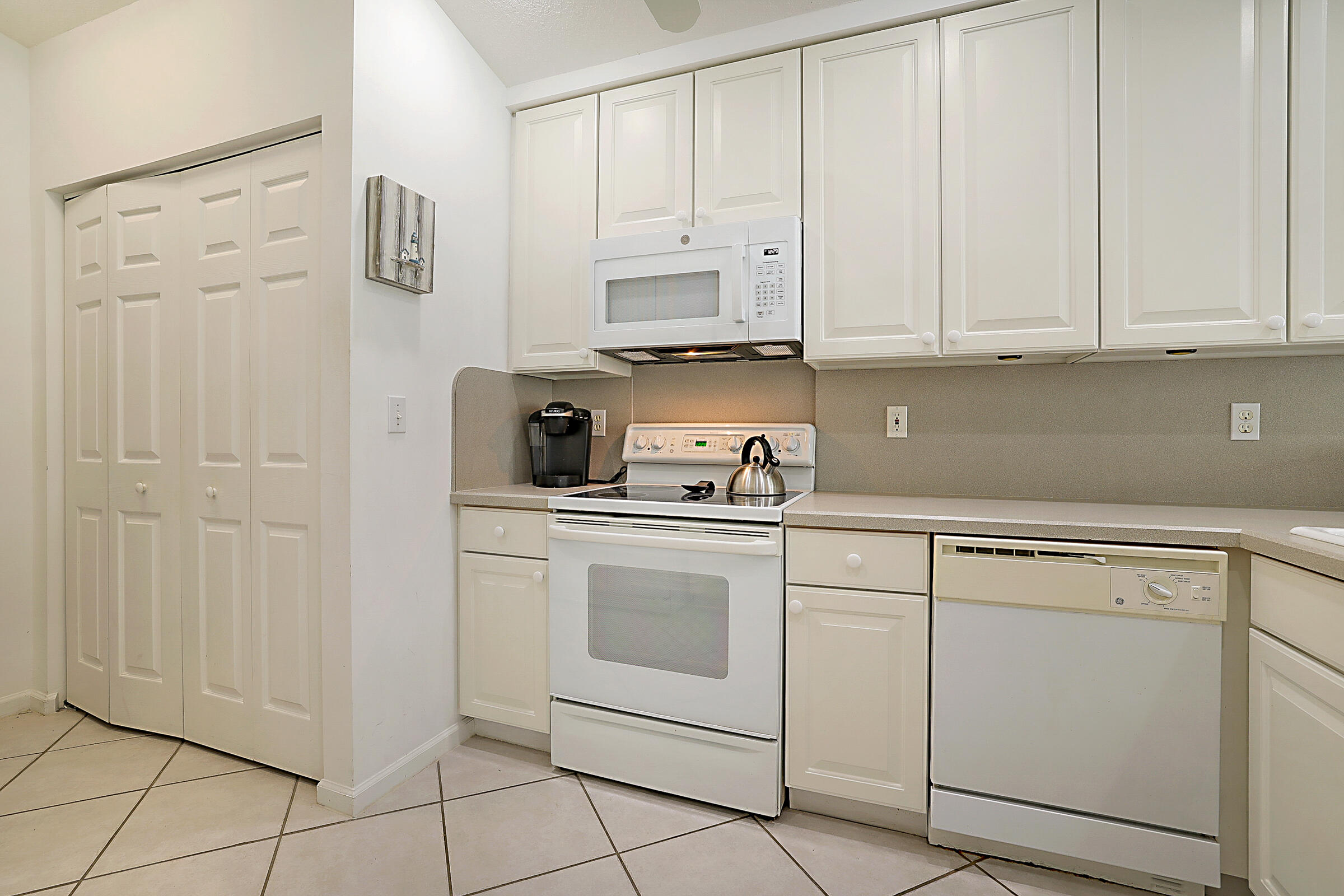 SUMMERFIELD - Residential