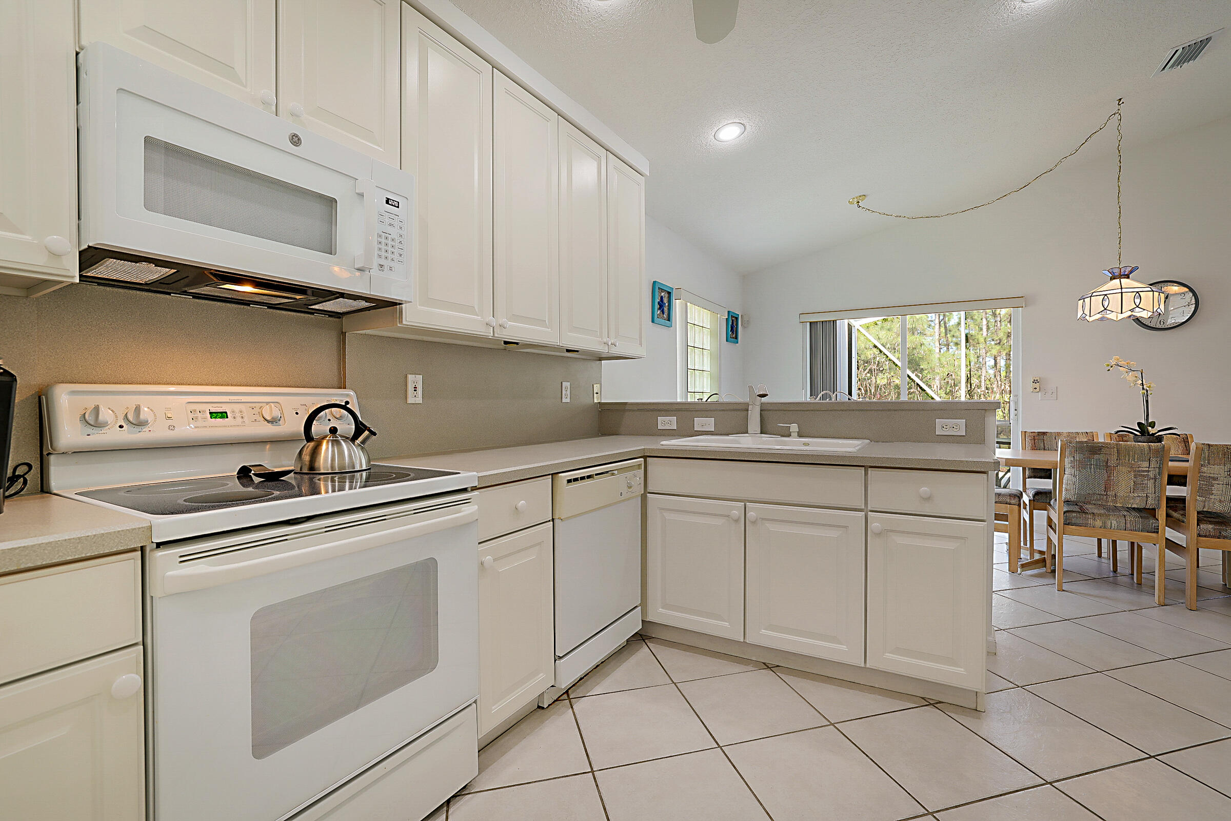 SUMMERFIELD - Residential