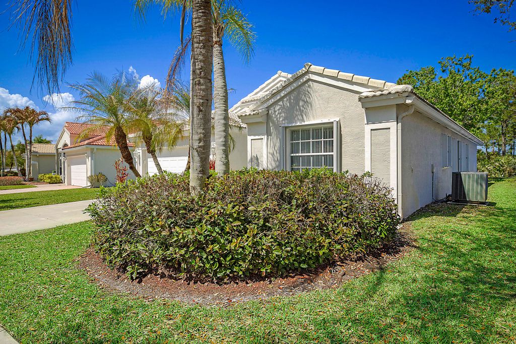 Photo of 7008 SE Twin Oaks Circle, Stuart, FL 34997 (MLS # B26002487)