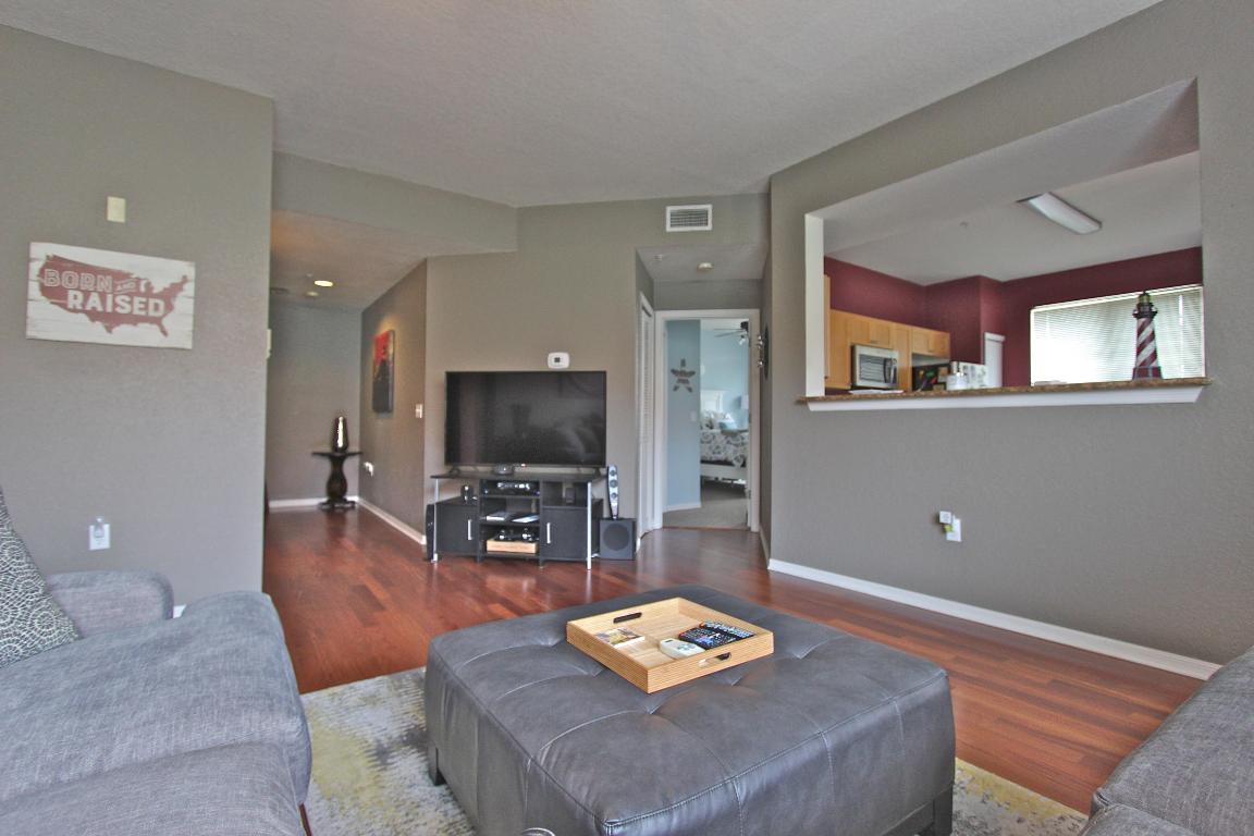 RESIDENCES AT LEGACY PLACE - Residential Lease