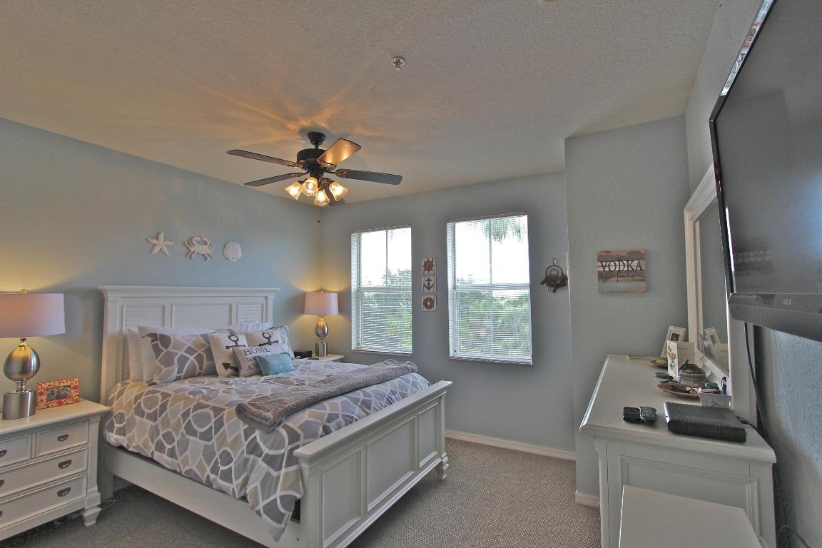 RESIDENCES AT LEGACY PLACE - Residential Lease