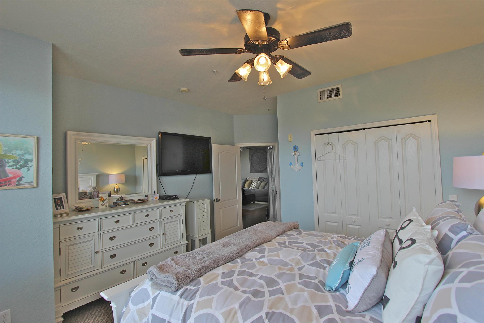 RESIDENCES AT LEGACY PLAC - Residential Lease