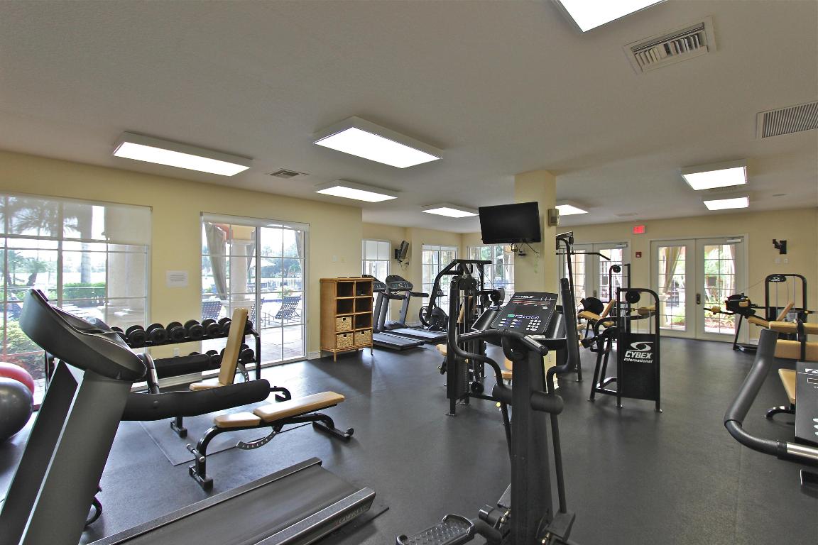 RESIDENCES AT LEGACY PLACE - Residential Lease