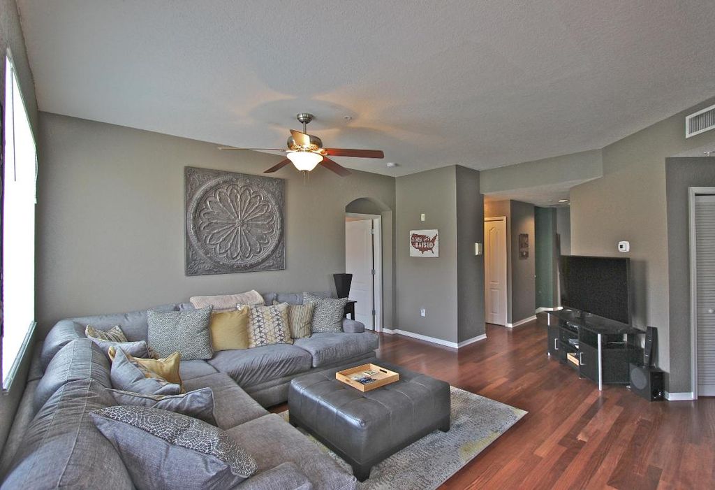 Photo of 11033 Legacy Boulevard #301, Palm Beach Gardens, FL 33410 (MLS # R11145975)