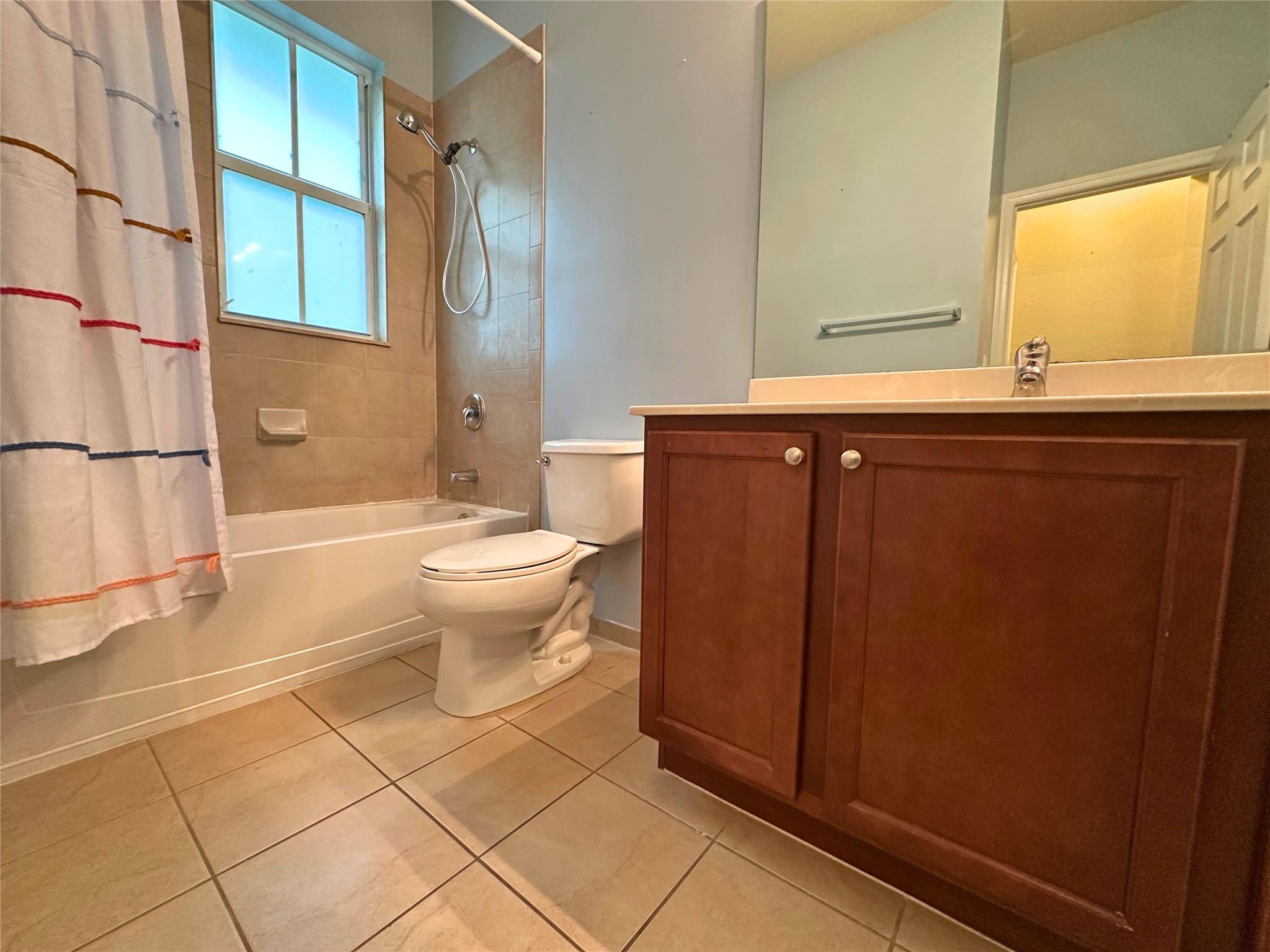 Paloma Lakes - Residential