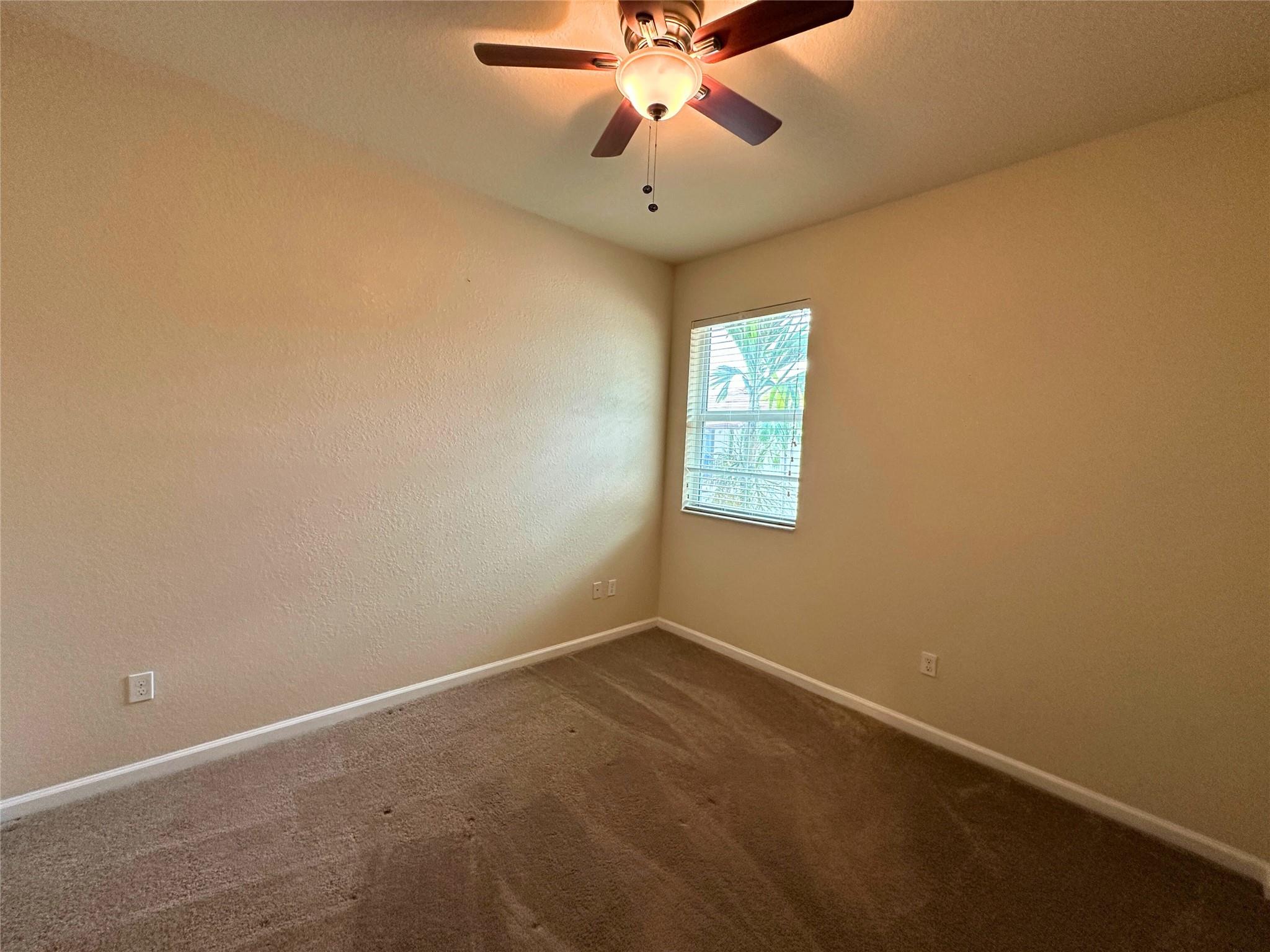 Paloma Lakes - Residential