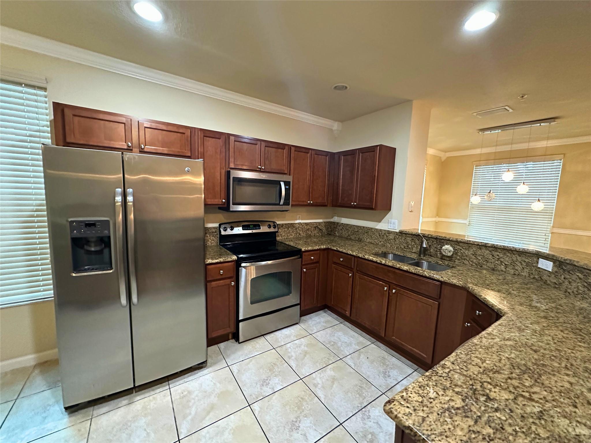 Paloma Lakes - Residential
