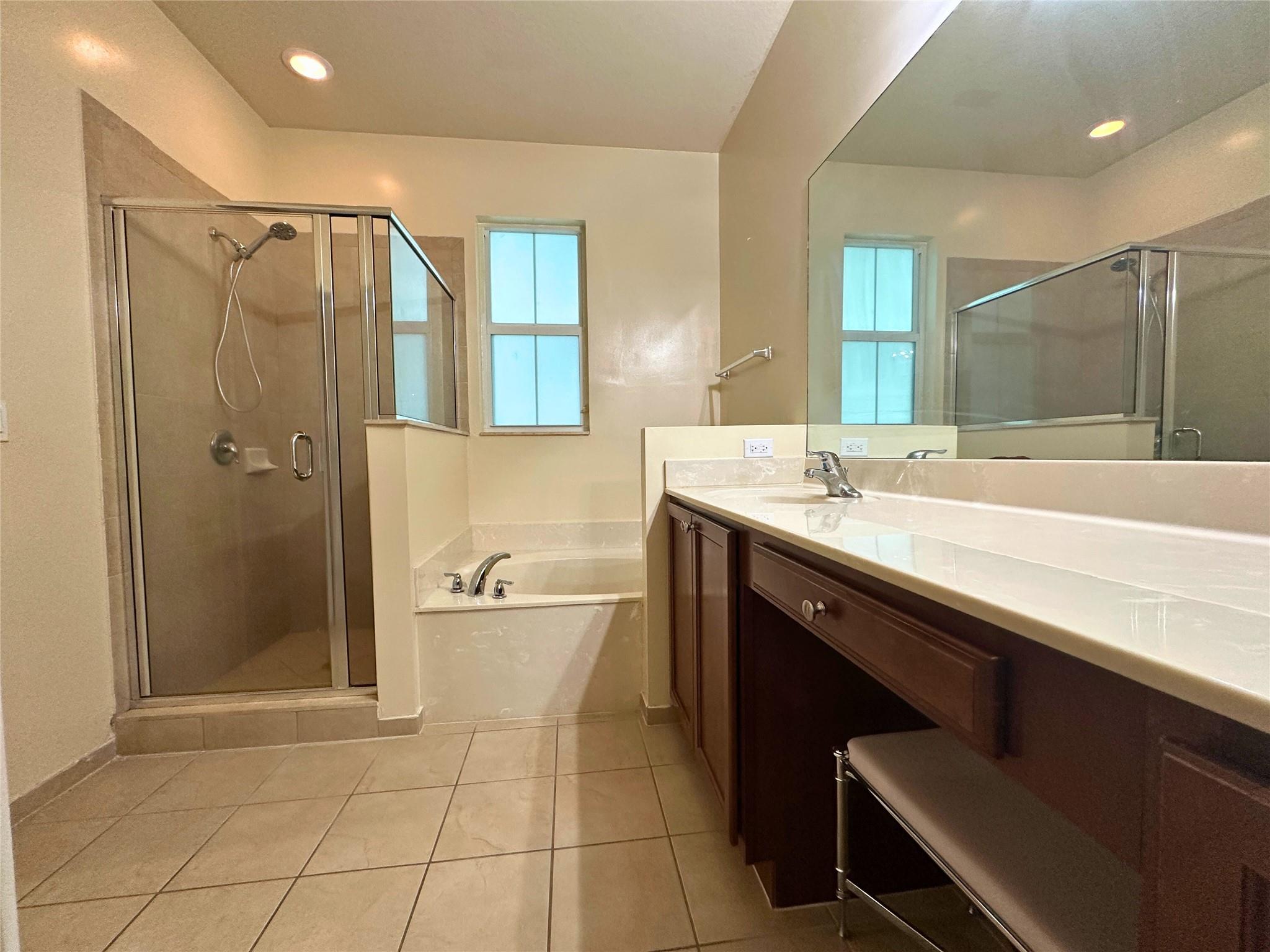 Paloma Lakes - Residential