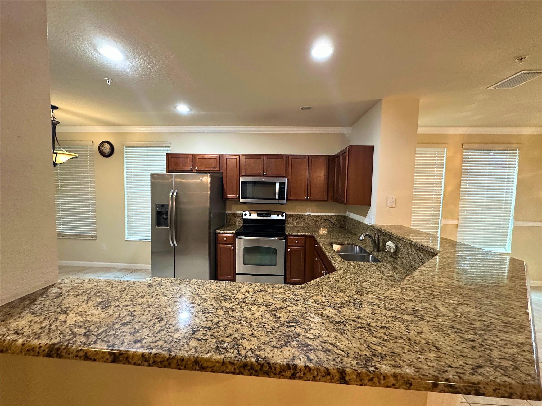 Paloma Lakes - Residential