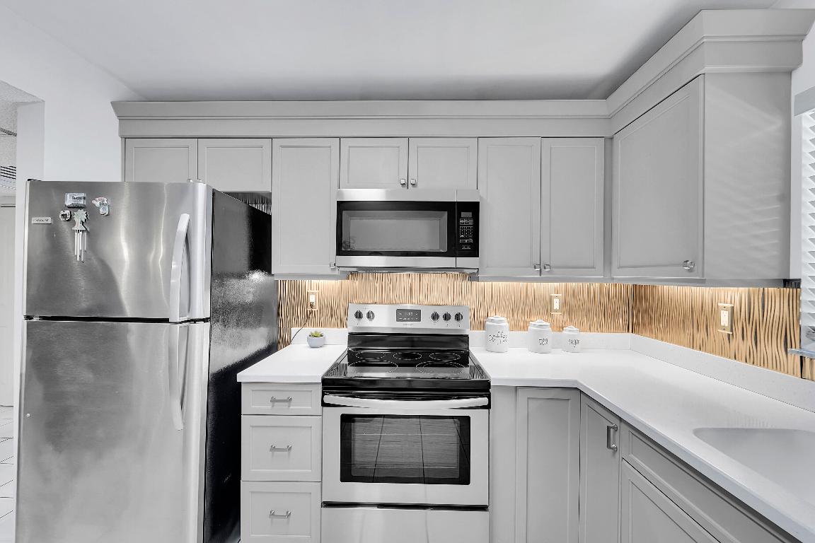 ASHMONT CONDOMINIUM - Residential