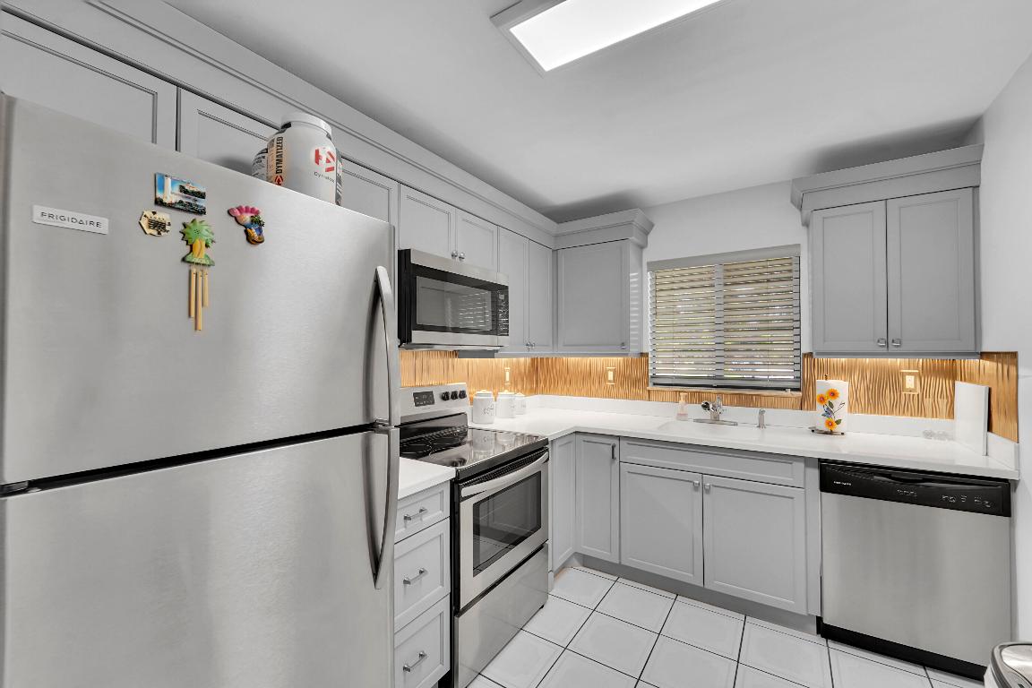 ASHMONT CONDOMINIUM - Residential