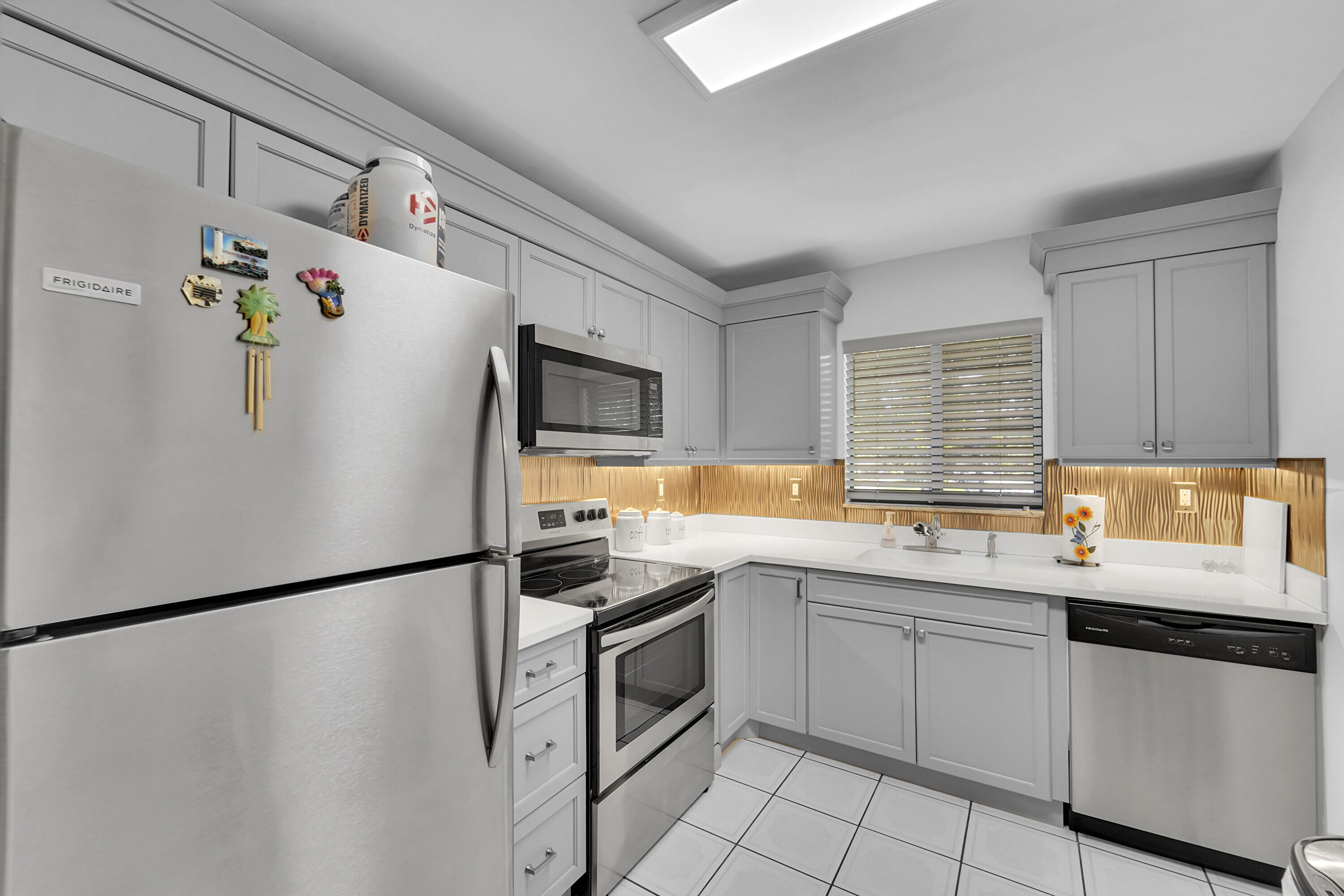 ASHMONT CONDOMINIUM - Residential