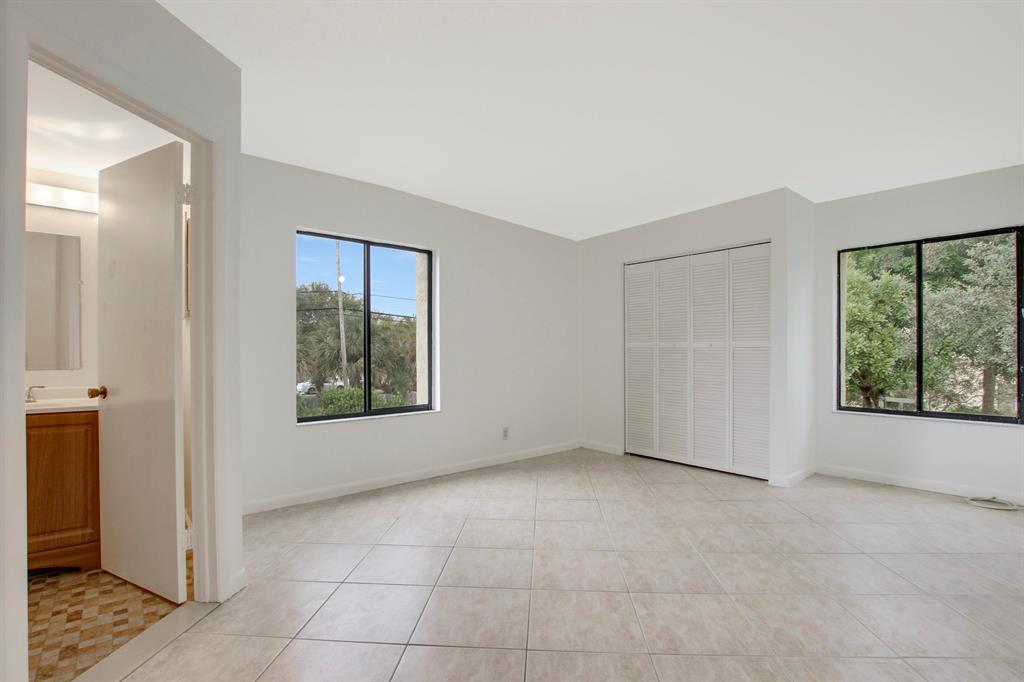 PINES OF JUPITER/TEQUESTA CONDO - Residential