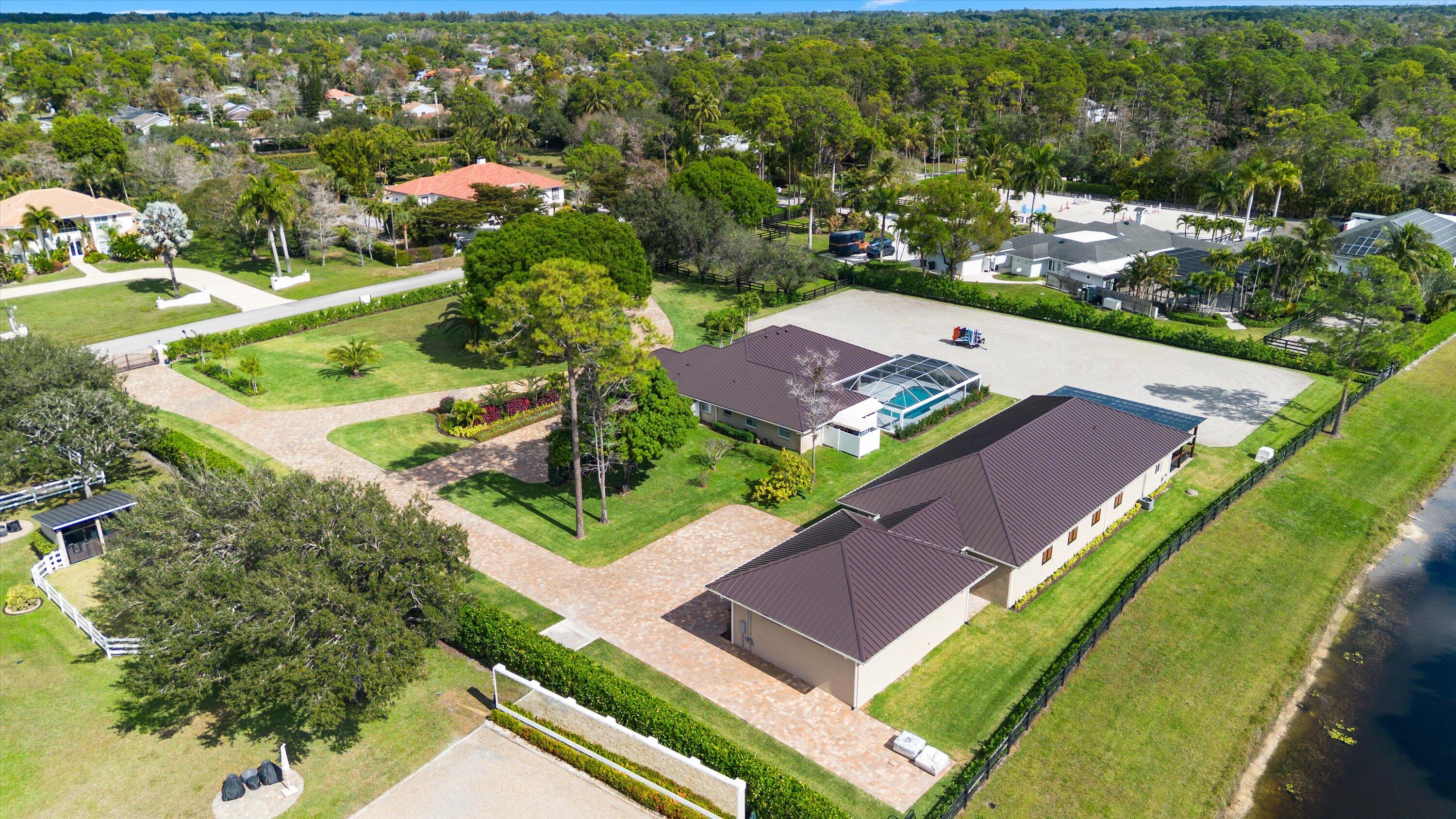 PADDOCK PARK 2 OF WELLINGTON - Residential