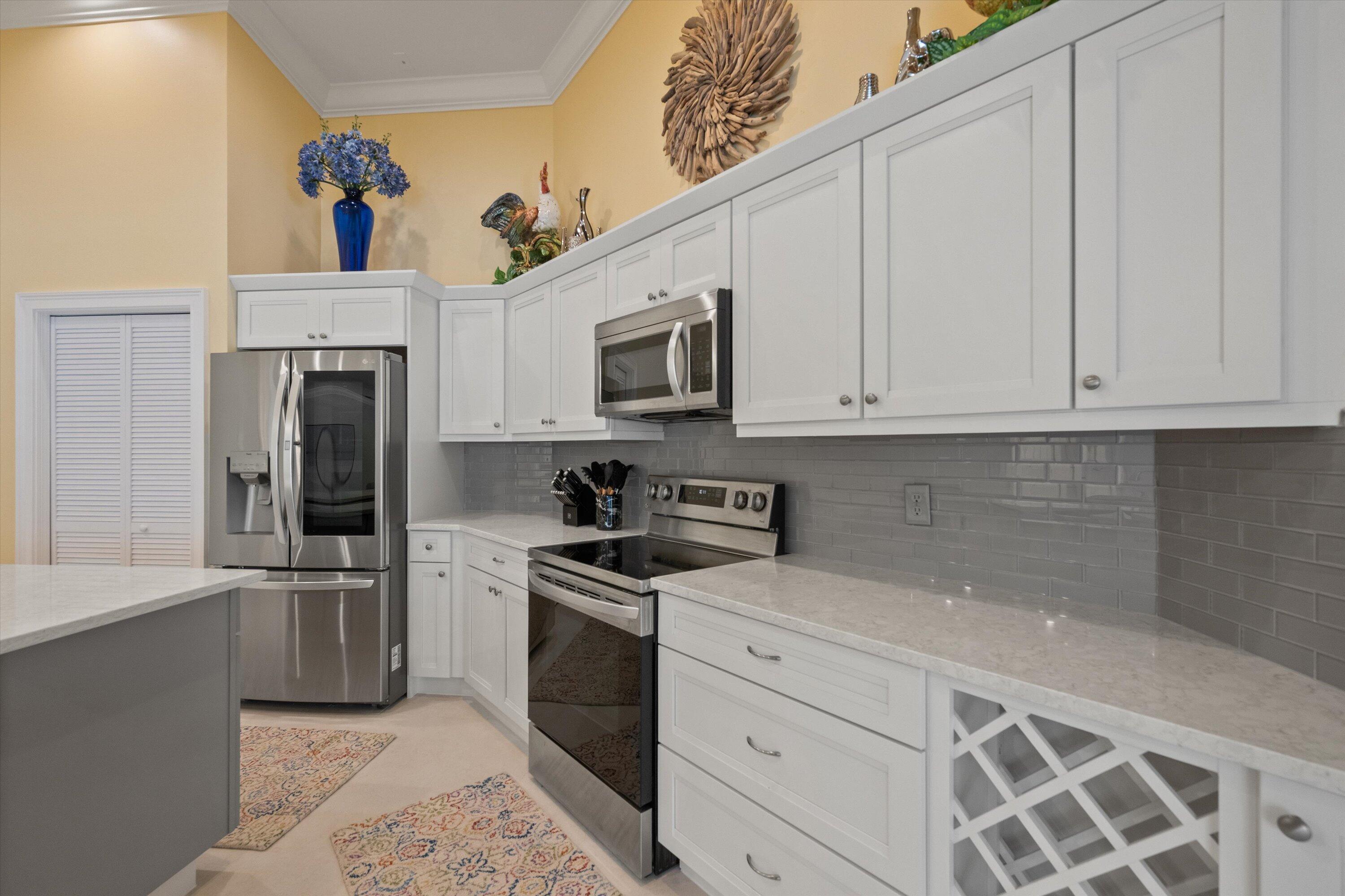 PADDOCK PARK 2 OF WELLINGTON - Residential