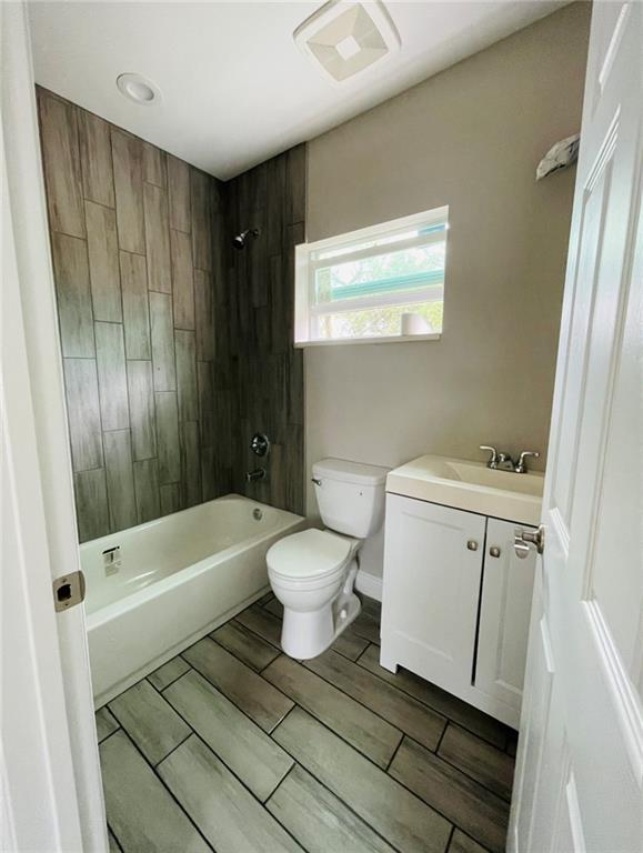 Home Beautiful Park 2-47 - Residential Lease