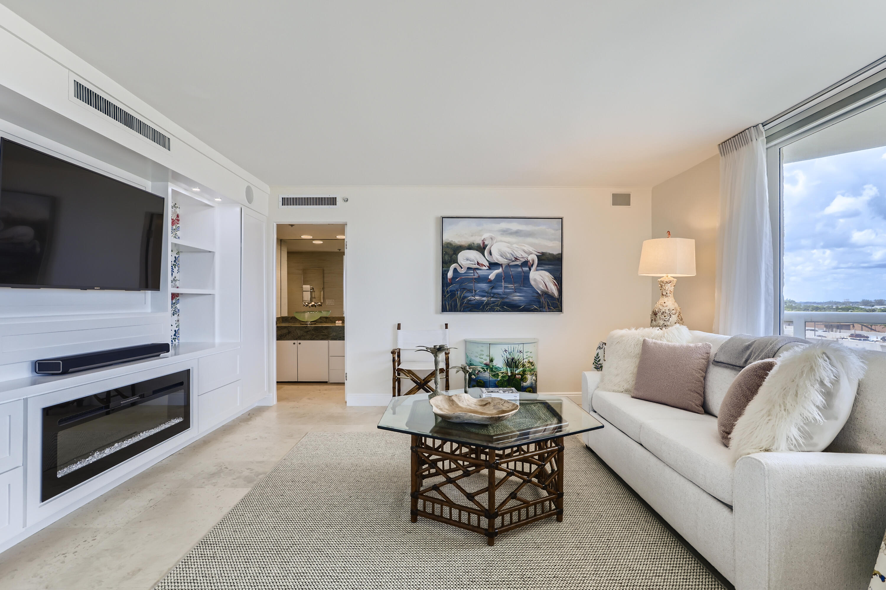 MAJESTIC TOWERS I CONDO - Residential Lease