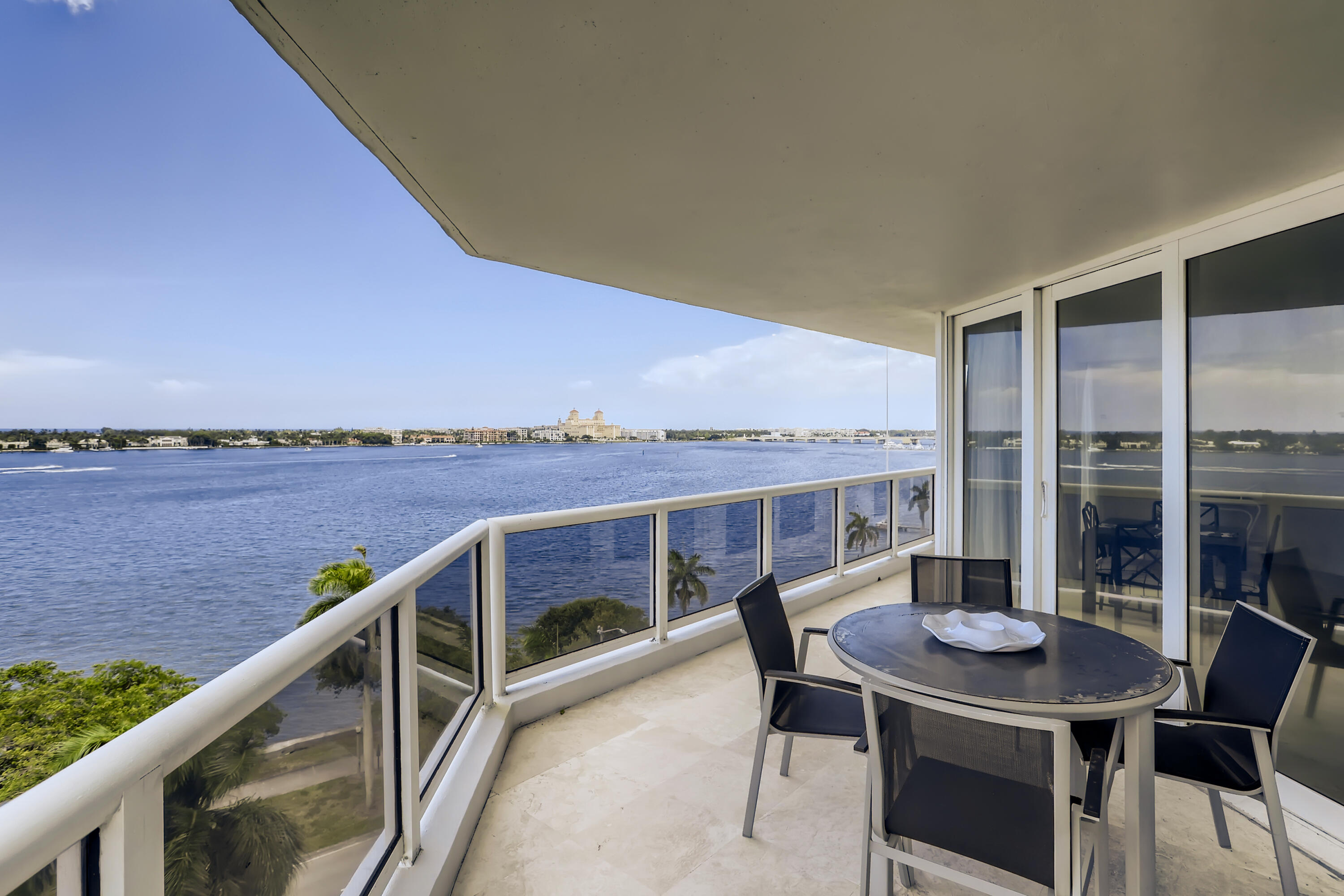 MAJESTIC TOWERS I CONDO - Residential Lease