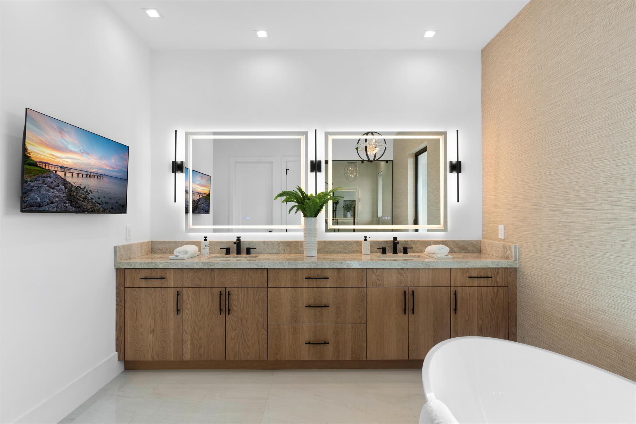 PIRATES COVE - Residential